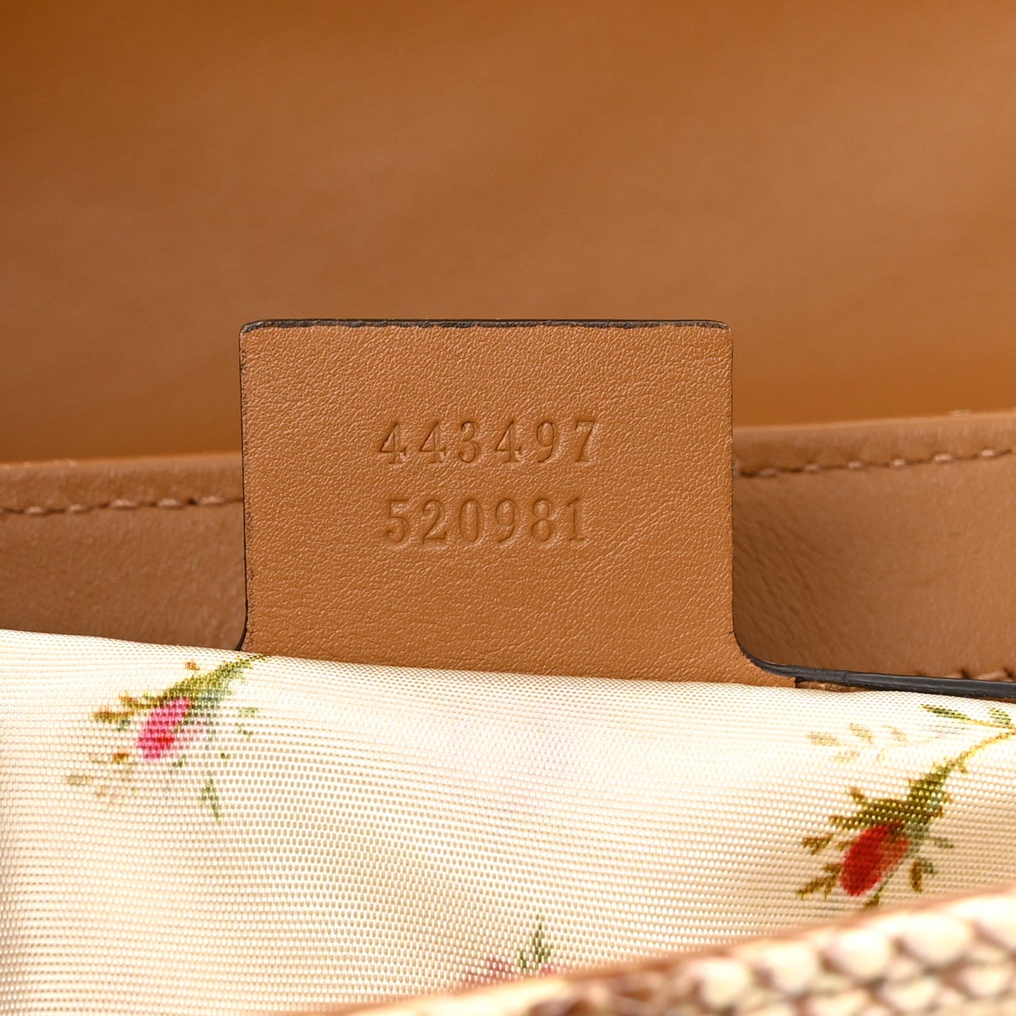 Raffia Elaphe Matelasse Small GG Marmont Shoulder Bag Natural Cream Brown