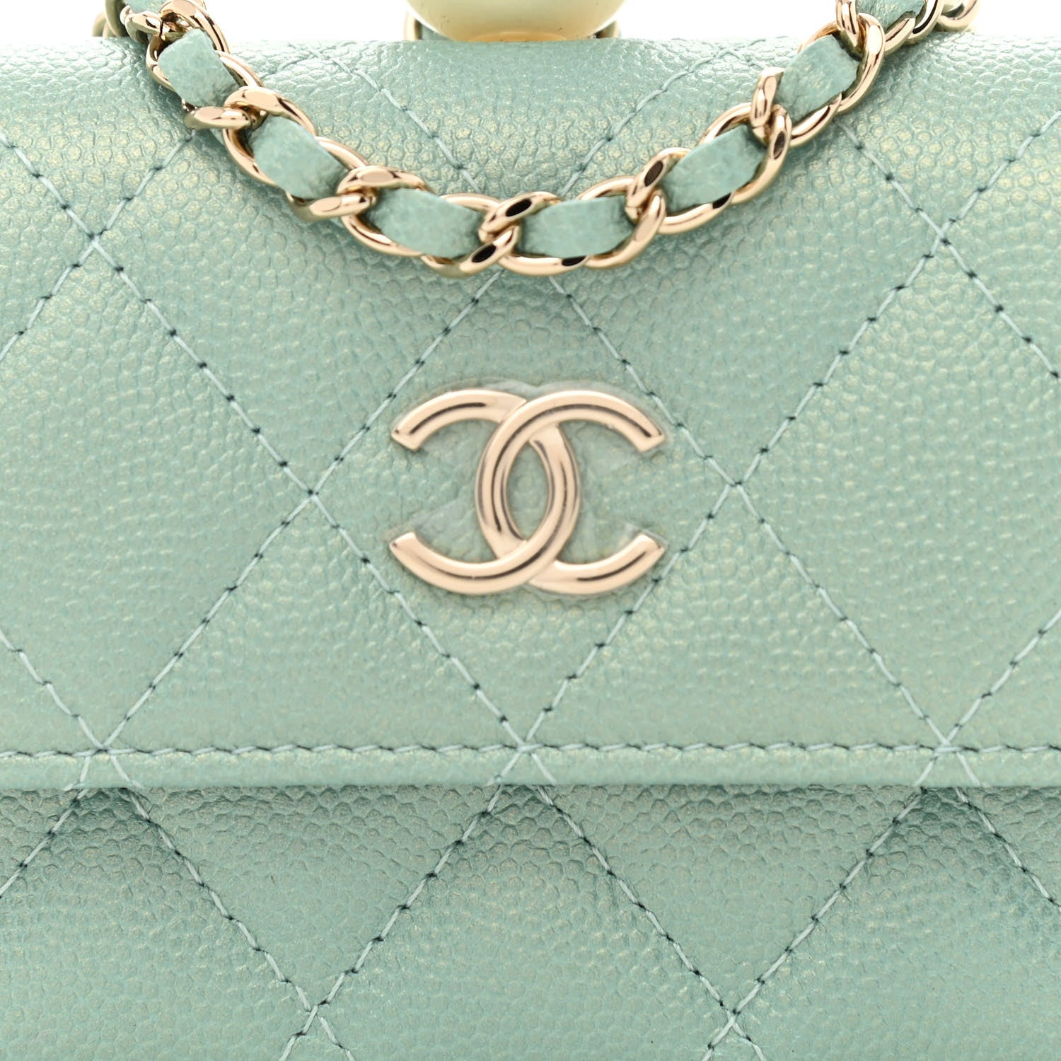Chanel Iridescent Caviar Quilted Pearl Card Holder On Chain Green 9 of 12