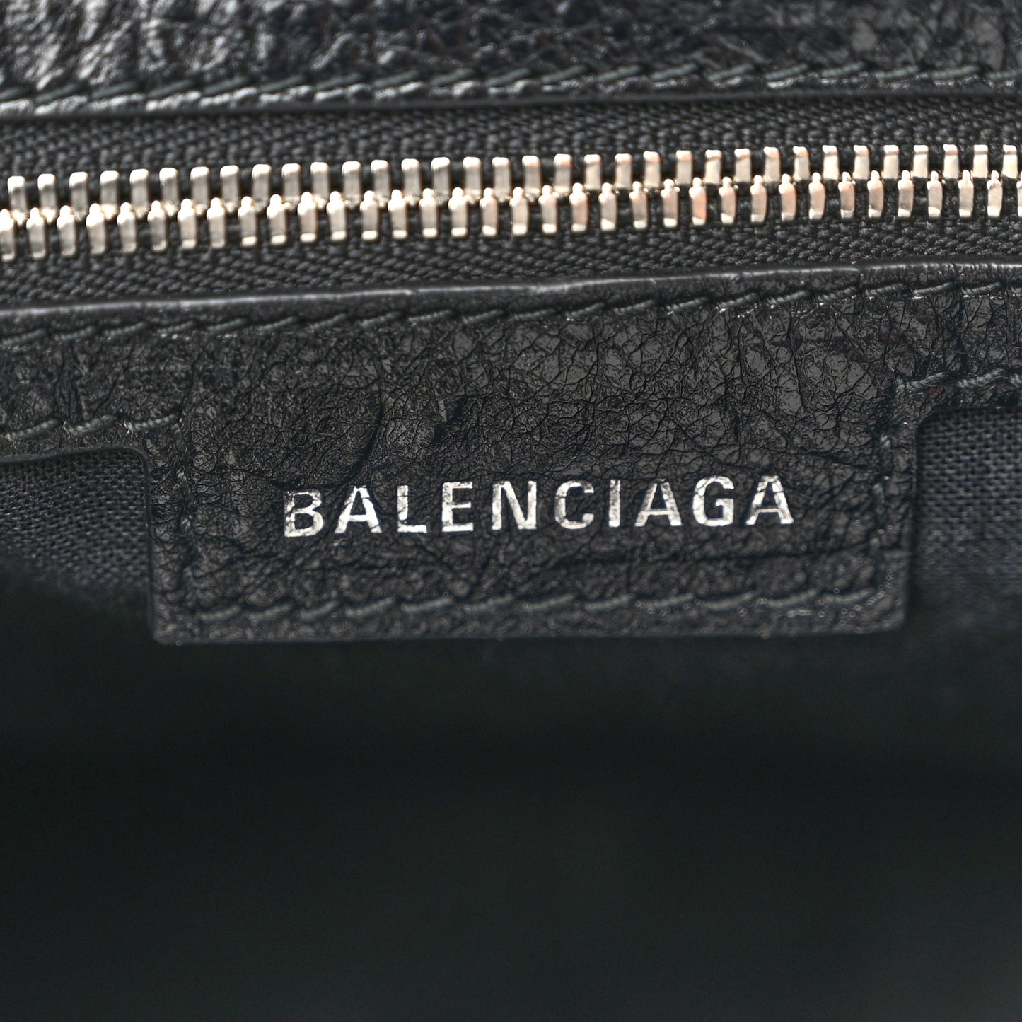 Agneau Arena Small Le Cagole Shoulder Bag Black