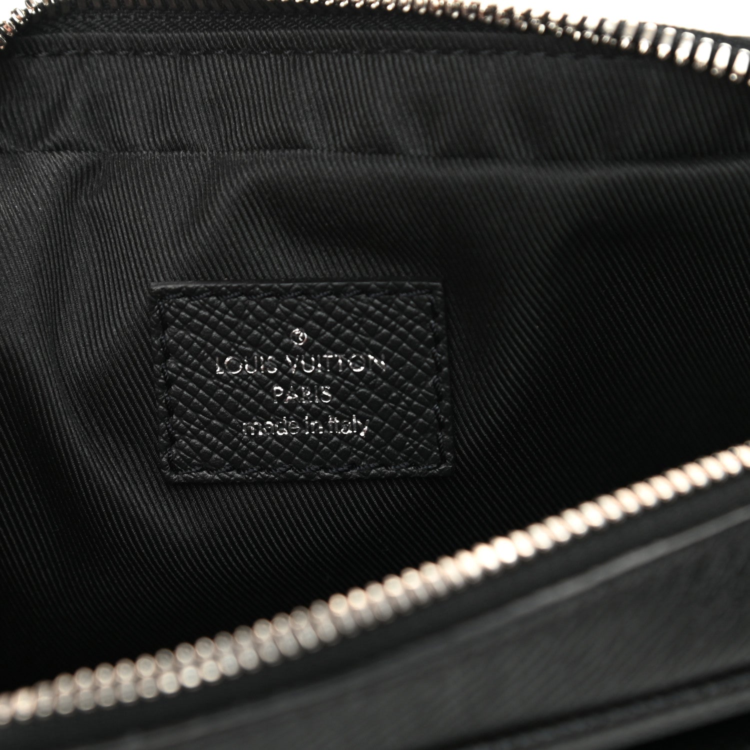 Louis Vuitton Taiga Monogram Outdoor Bumbag Black 6 of 10