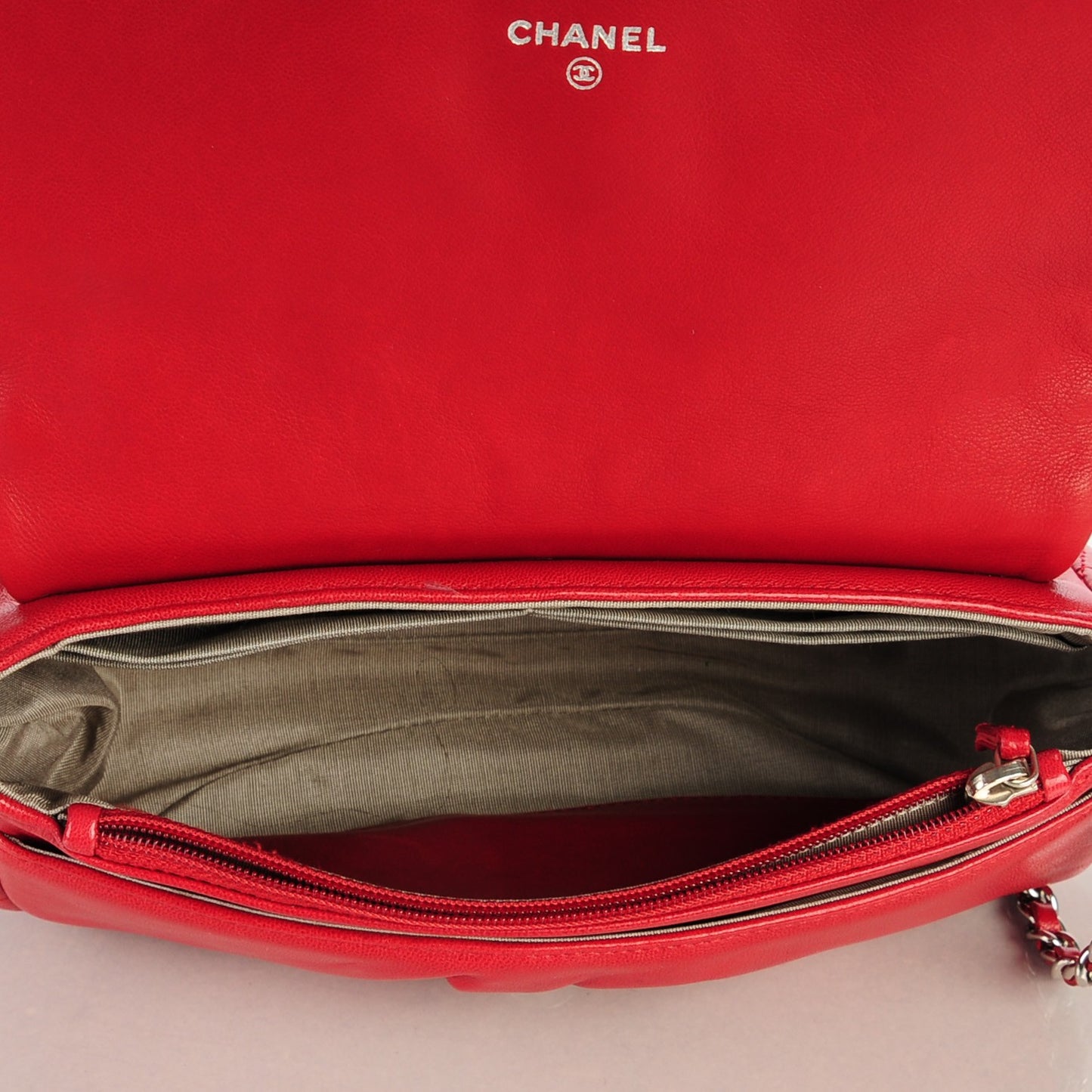 Lambskin Half Moon Wallet On Chain WOC Red