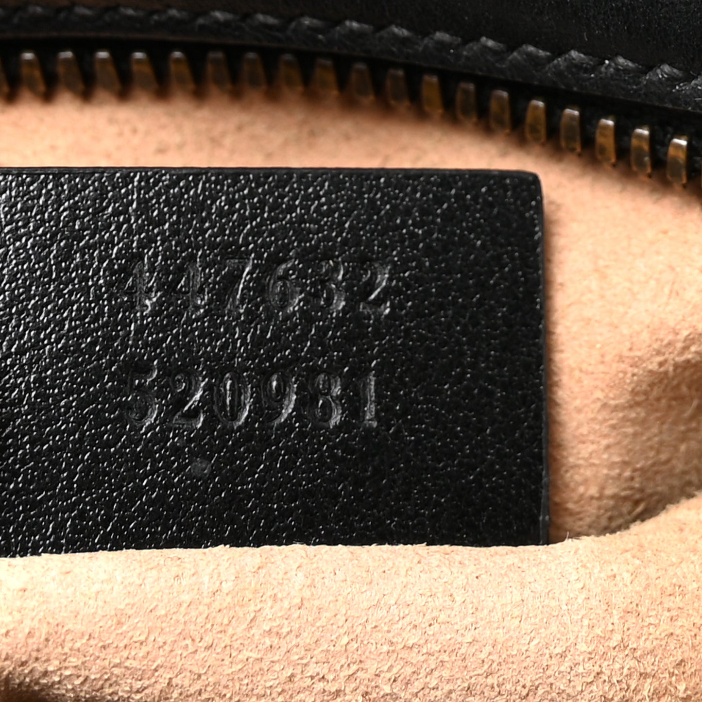 Calfskin Matelasse Small GG Marmont Chain Shoulder Bag Black
