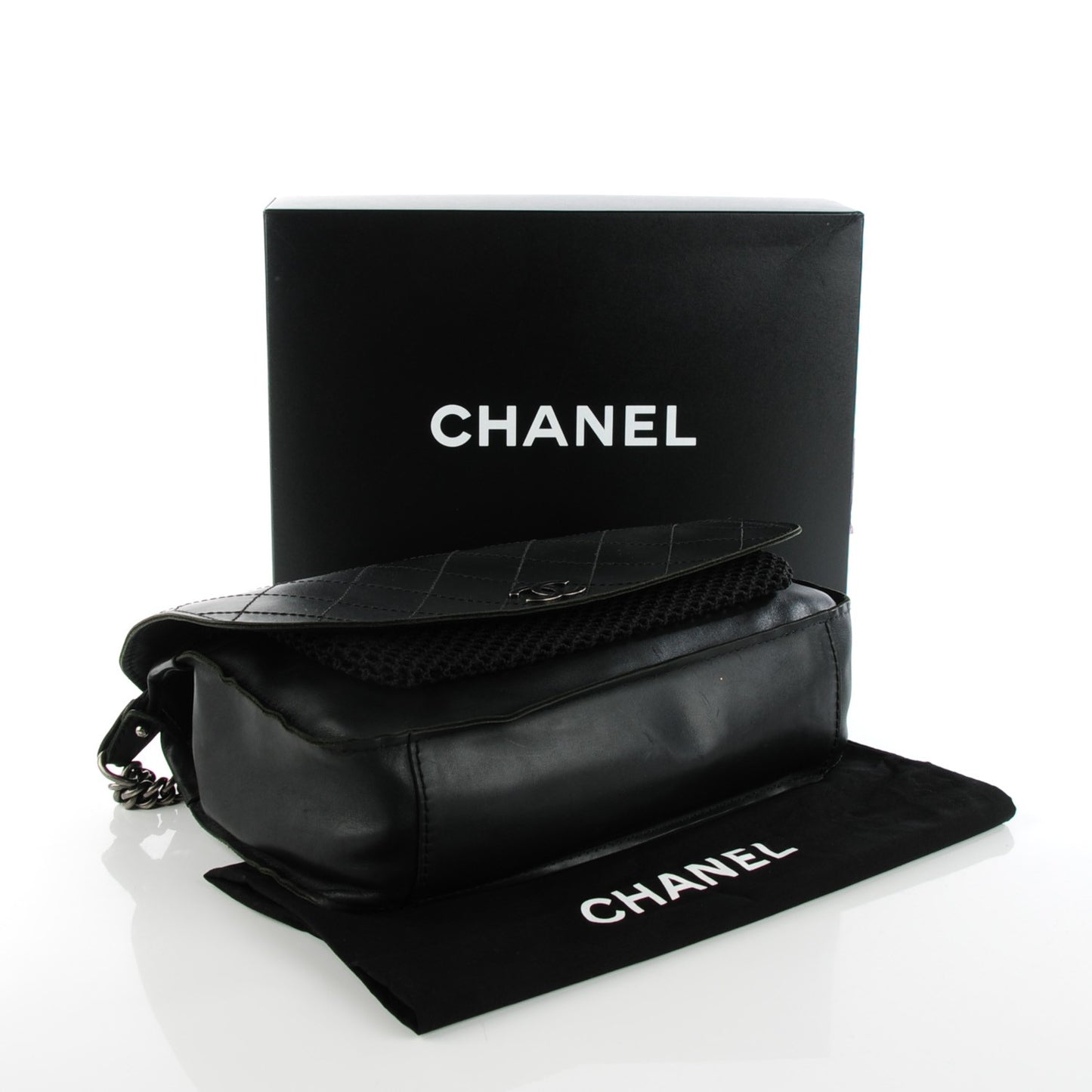 Calfskin Stitched Large Highlander Messenger Black