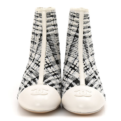 Chanel Tweed Lambskin Cap Toe CC Short Boots 35.5 White Black 6 of 18