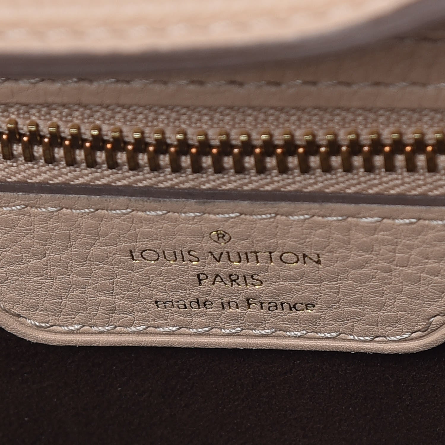 Louis Vuitton Mahina Cirrus PM Sandy 9 of 13