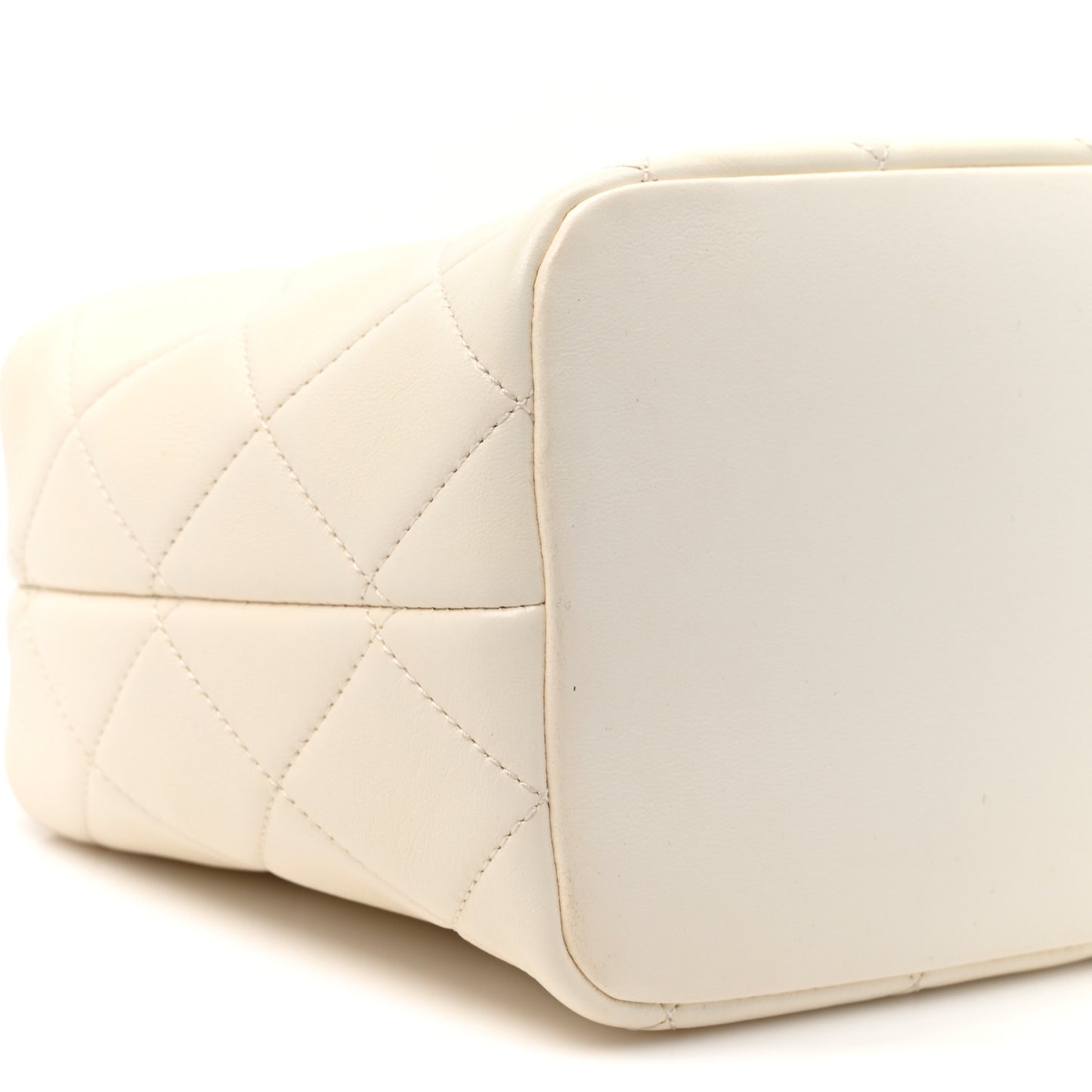 Lambskin Quilted CC Crystal Signature Chain Hobo White