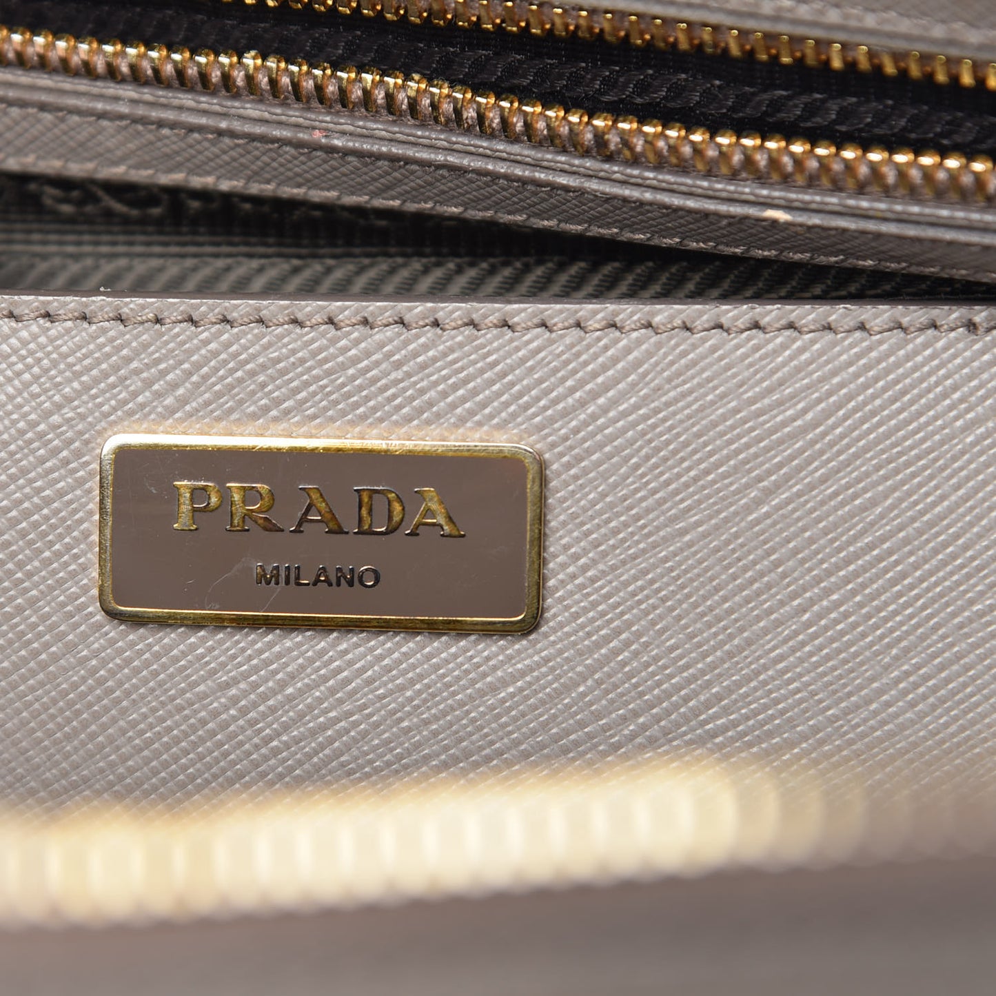 Saffiano Lux Extra Large Galleria Double Zip Tote Argilla