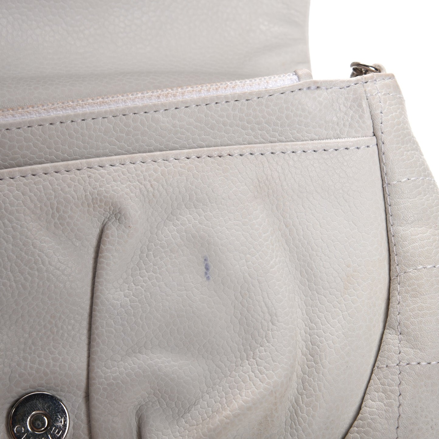 Caviar Half Moon Wallet On Chain WOC White