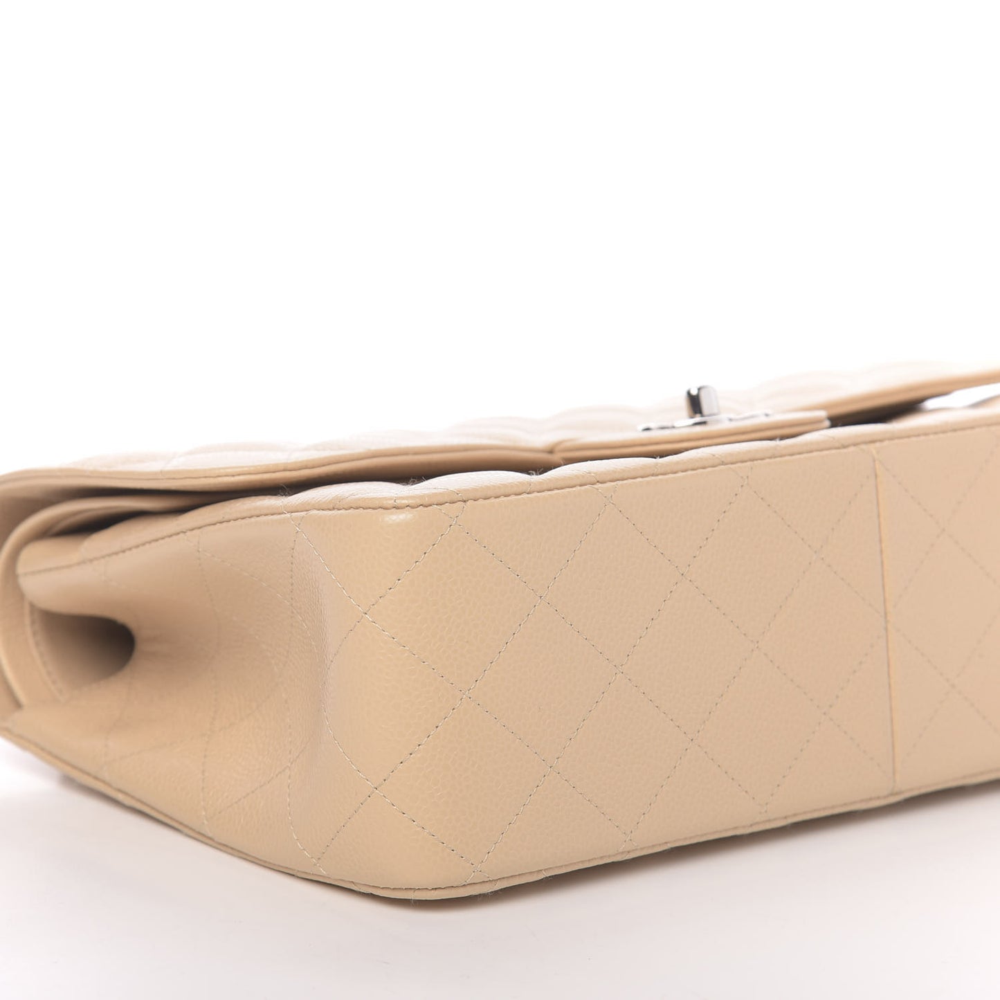 Caviar Quilted Jumbo Double Flap Beige Clair