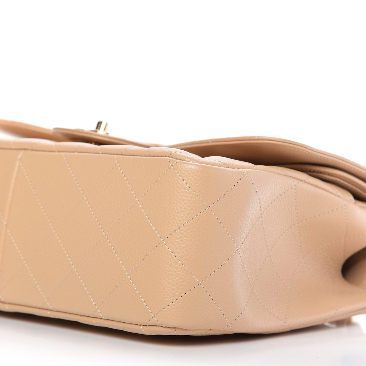 Caviar Quilted Jumbo Double Flap Beige Clair