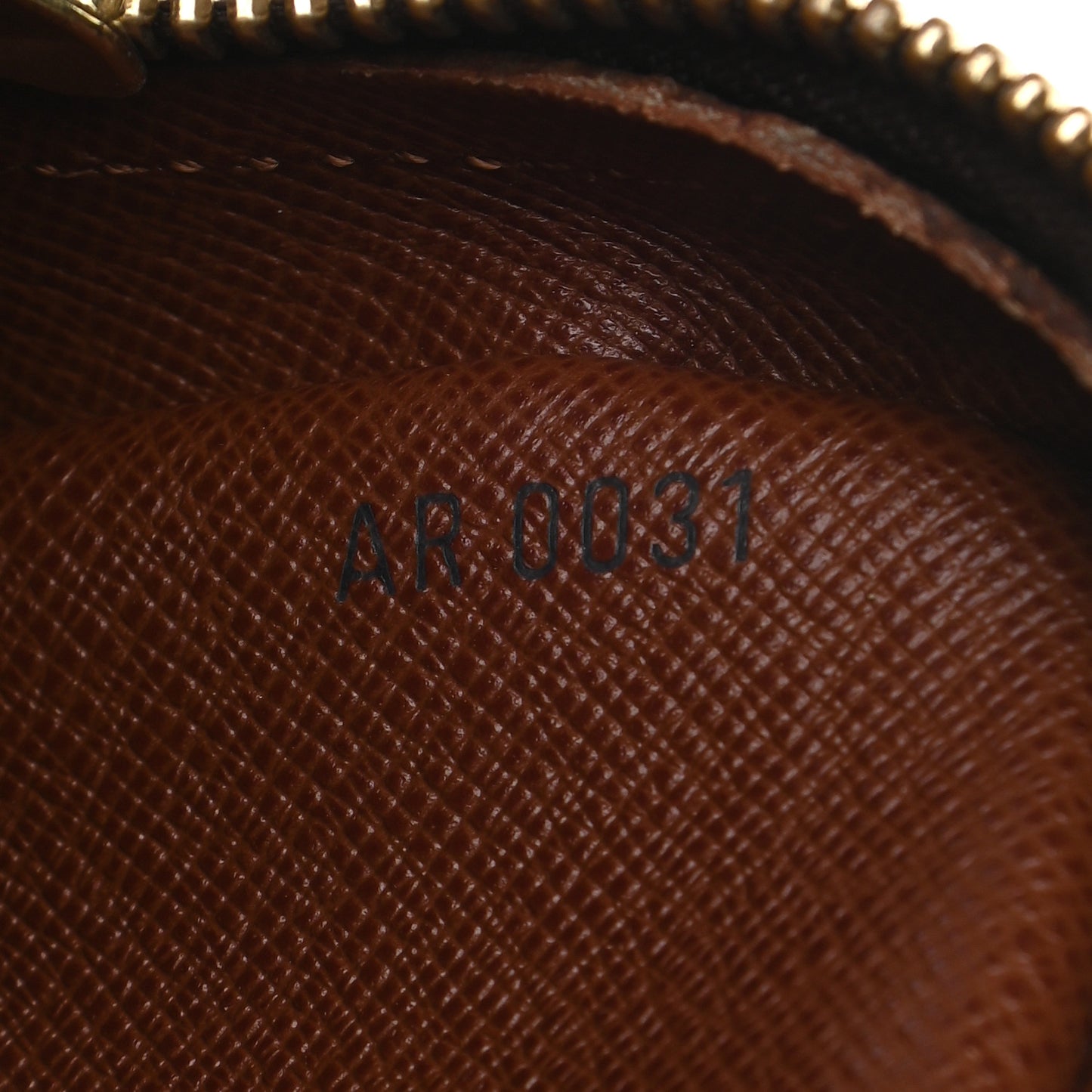 Monogram Amazone