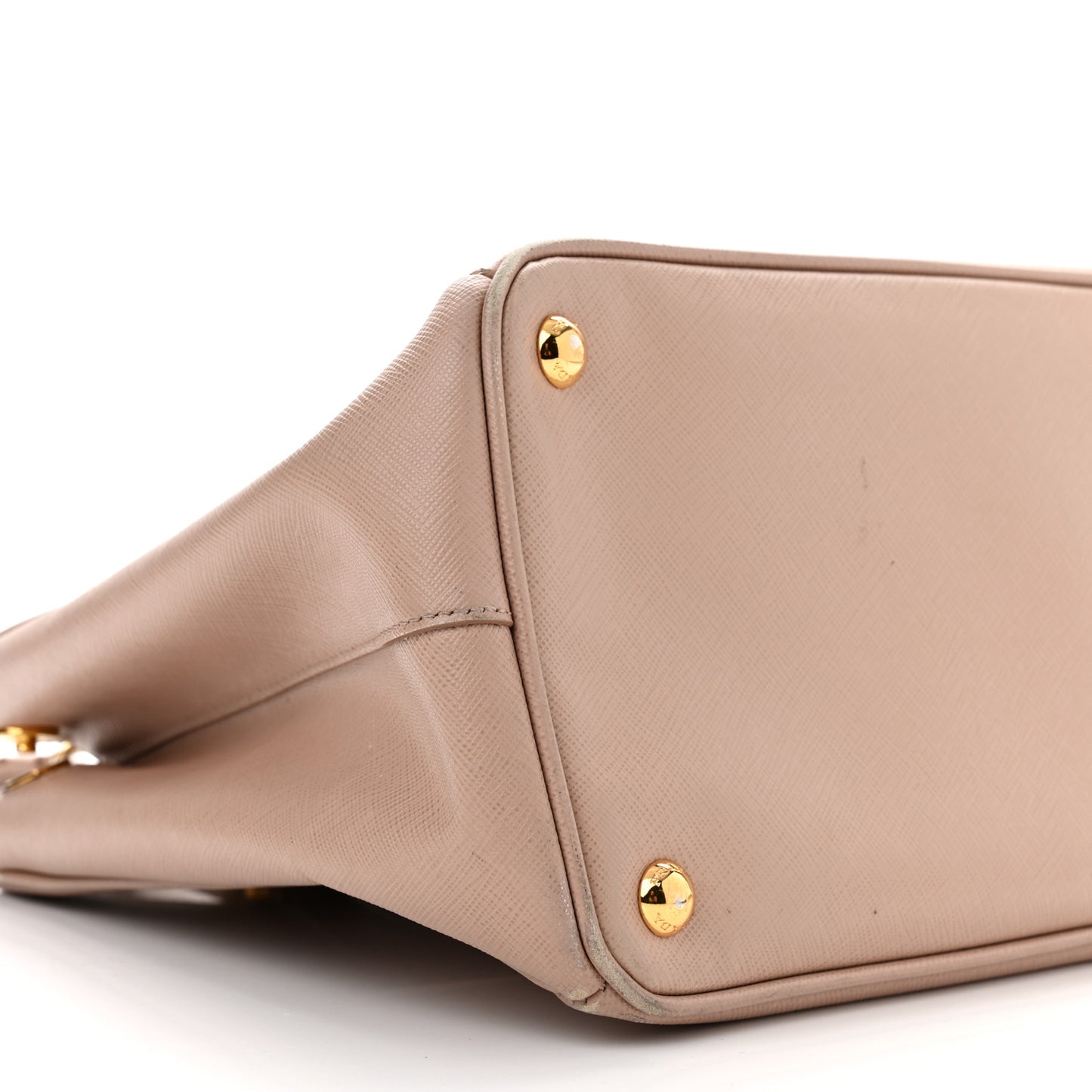 Saffiano Medium Galleria Double Zip Tote Cammeo