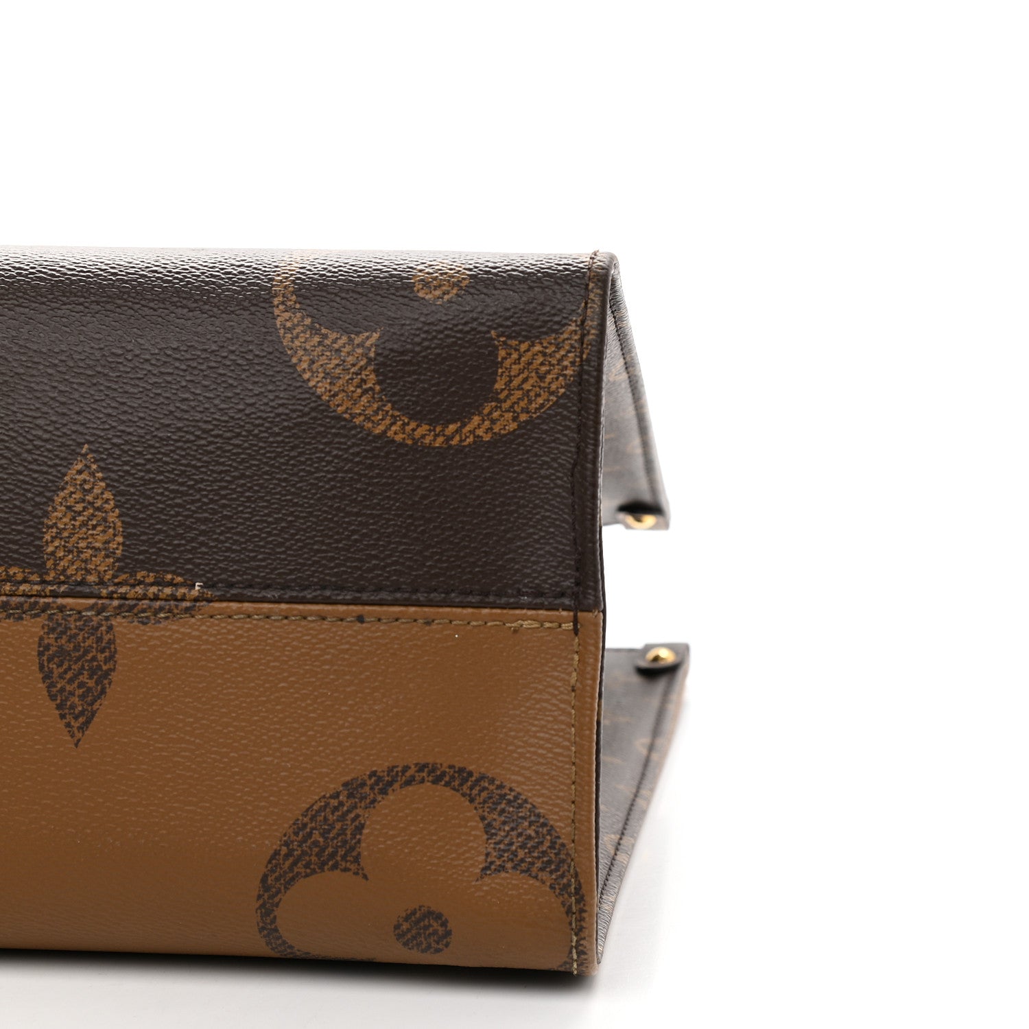 Louis Vuitton Reverse Monogram Giant Onthego MM 8 of 9