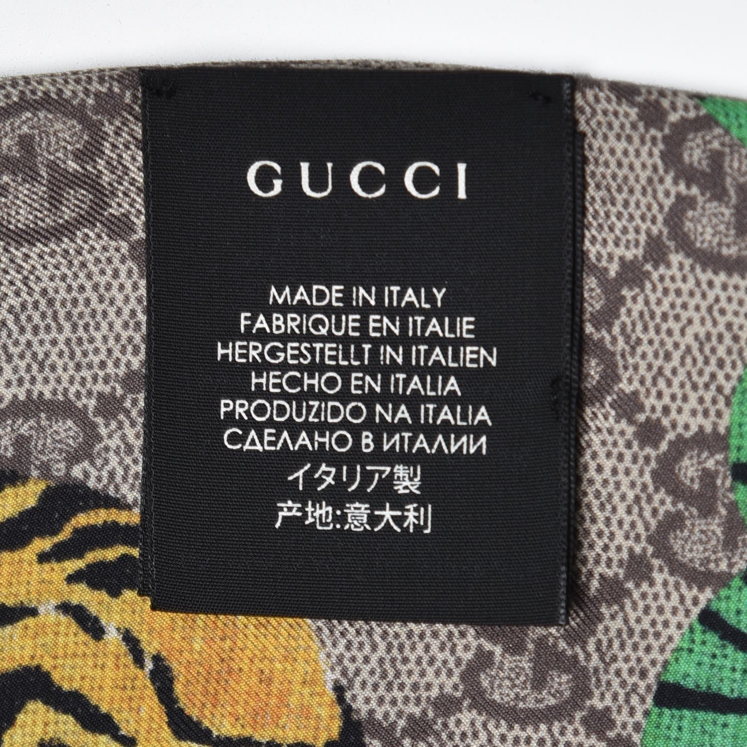 Gucci Silk GG Supreme Bengal Print Scarf Beige 351522 – FASHIONPHILE
