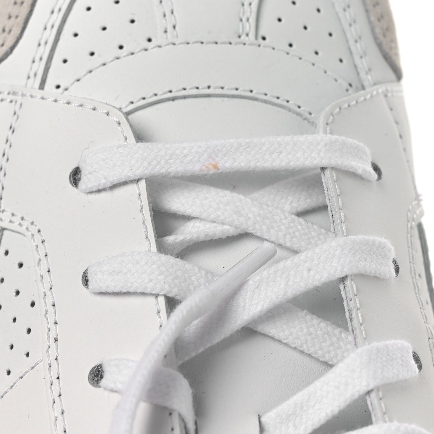 Calfskin Suede Dior Star Low Top Sneakers 41 White Black