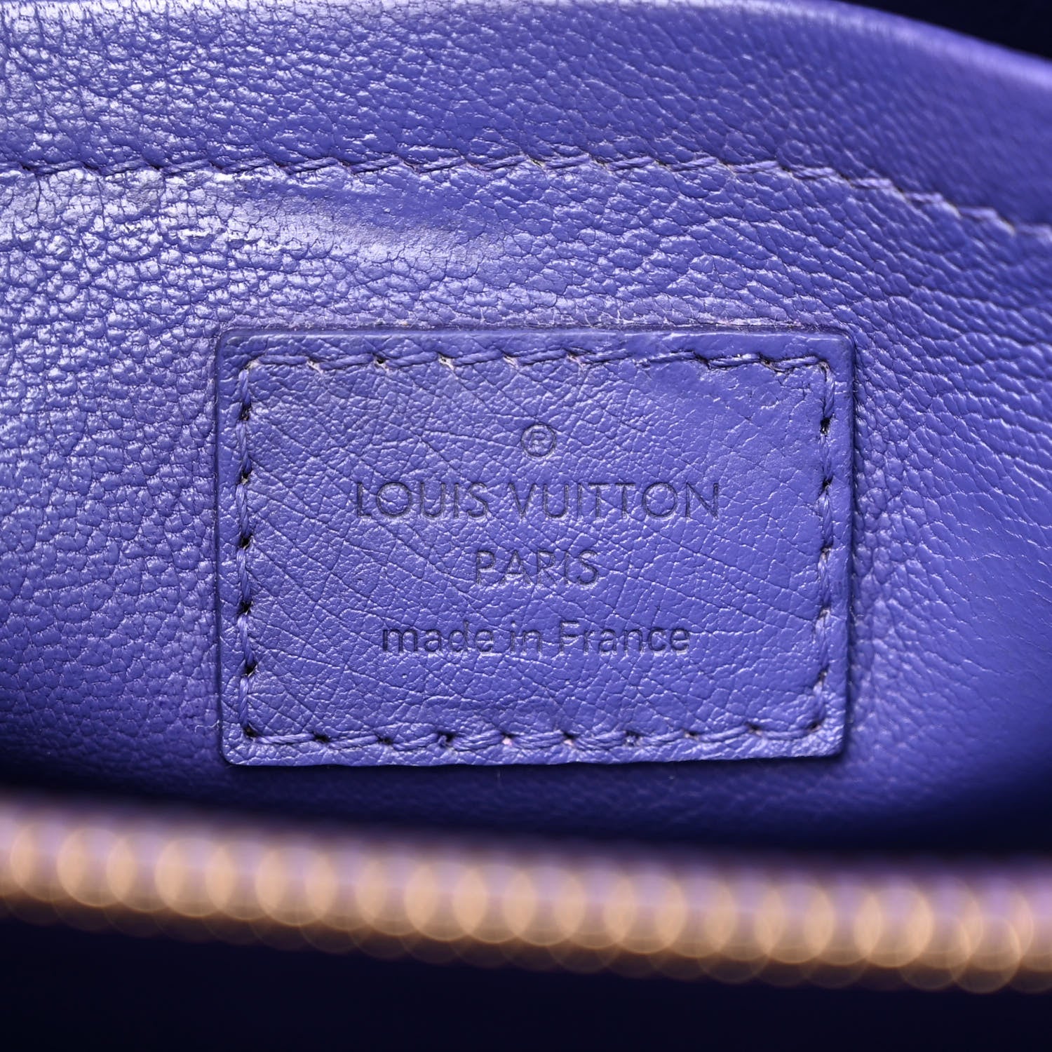 Louis Vuitton Ostrich Montaigne MM Amethyste 7 of 13