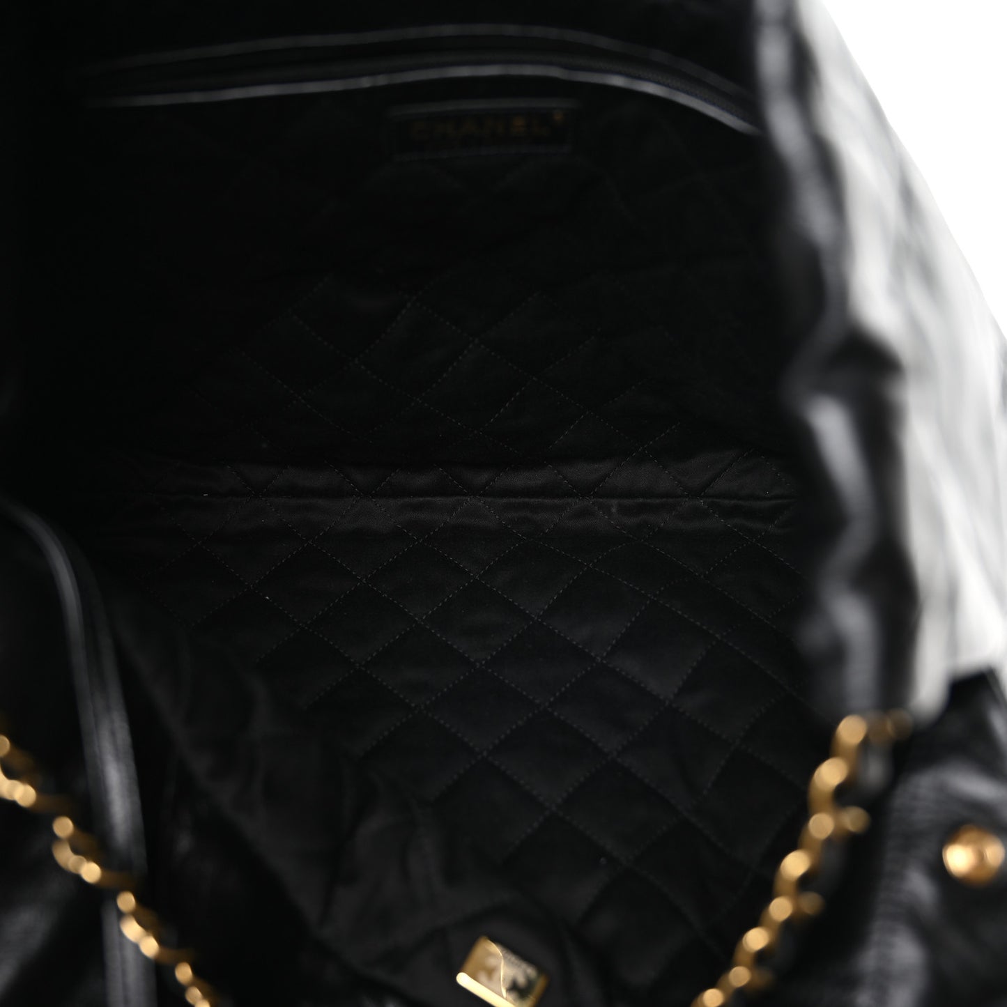 Shiny Calfskin Quilted Chanel 22 Black