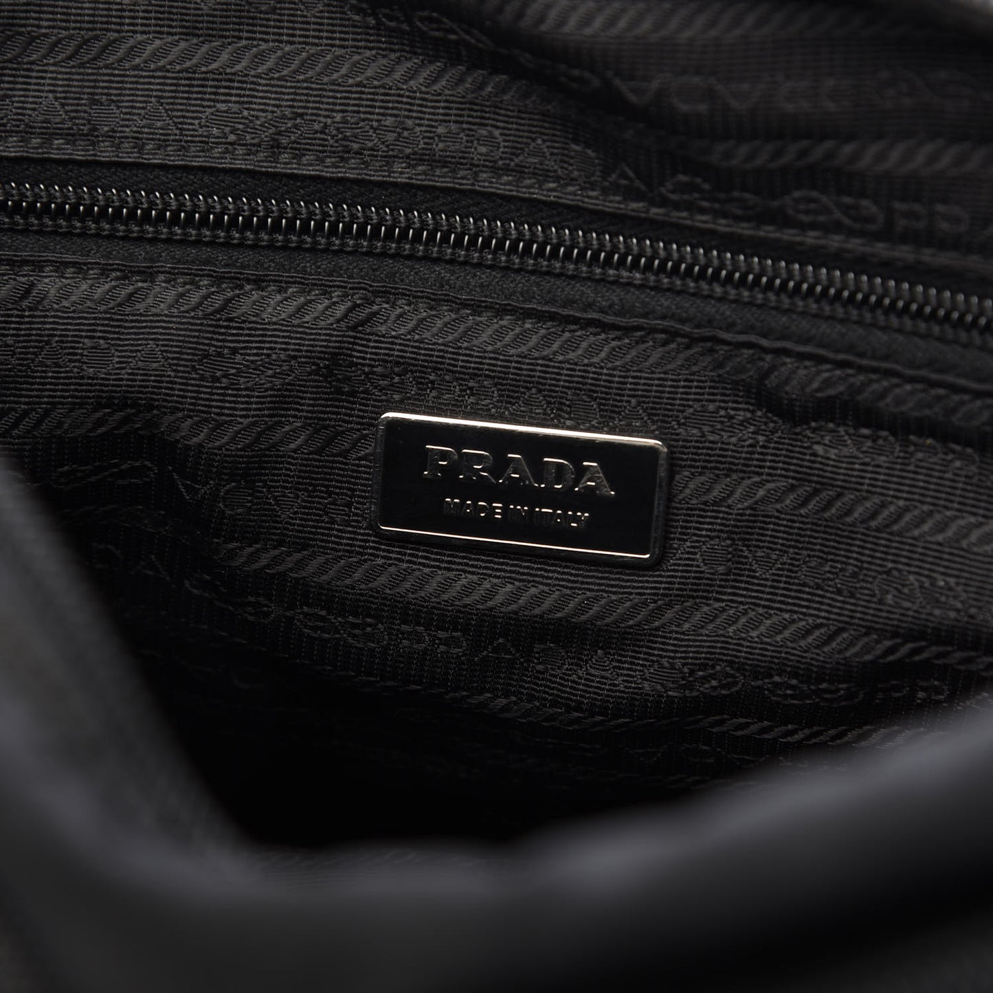 Nylon Vela Sport Messenger Bag Black