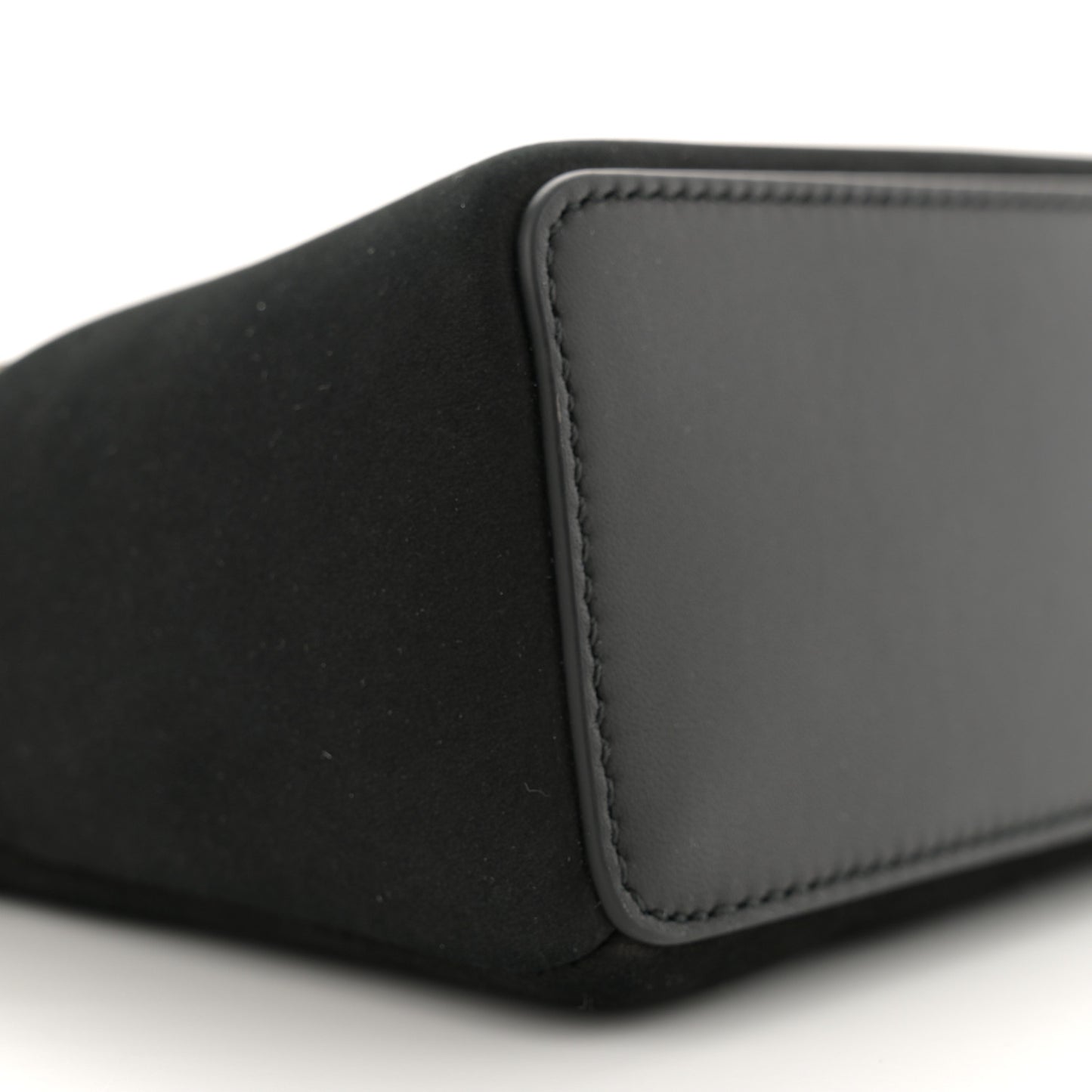 Nubuck L19 Extra Pocket Pouch Black Sun Gold