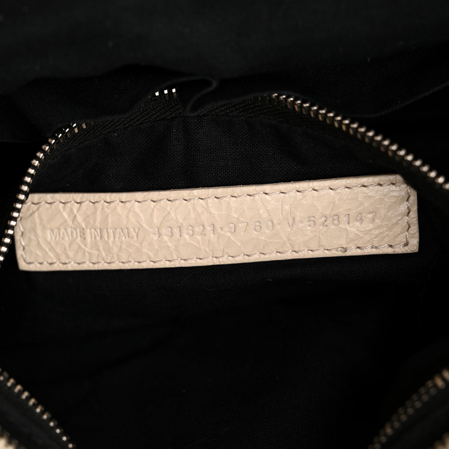 Agneau Classic Silver Hardware S City Logo Strap Light Craie