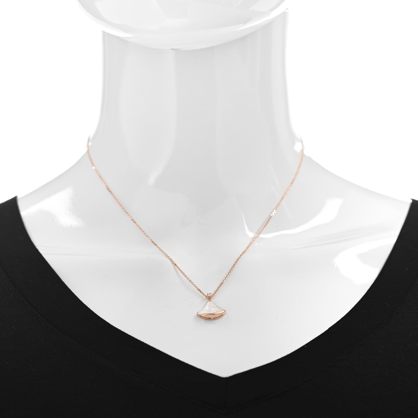 18K Rose Gold Diamond Mother of Pearl Small Divas' Dream Pendant Necklace