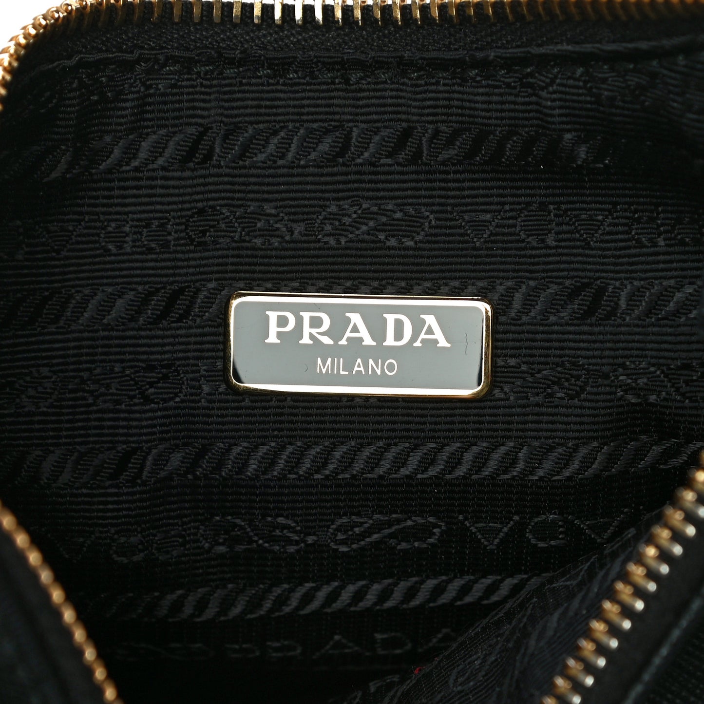 Saffiano Lux Re-Edition 2005 Shoulder Bag Black