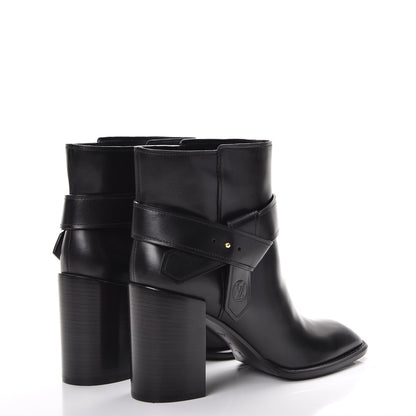 Louis Vuitton Calfskin Belted Ankle Boots 41 Black 4 of 10