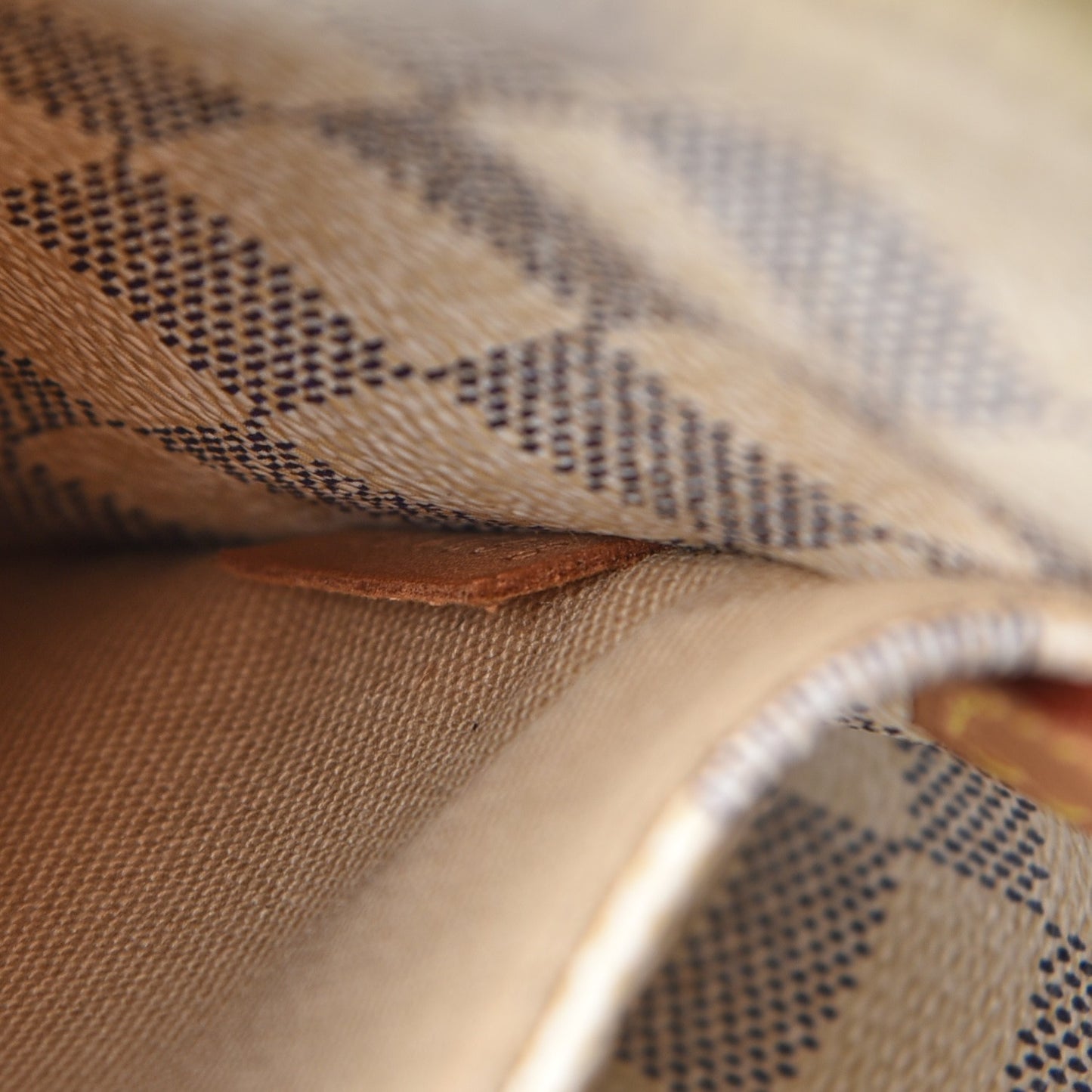 Damier Azur Totally MM