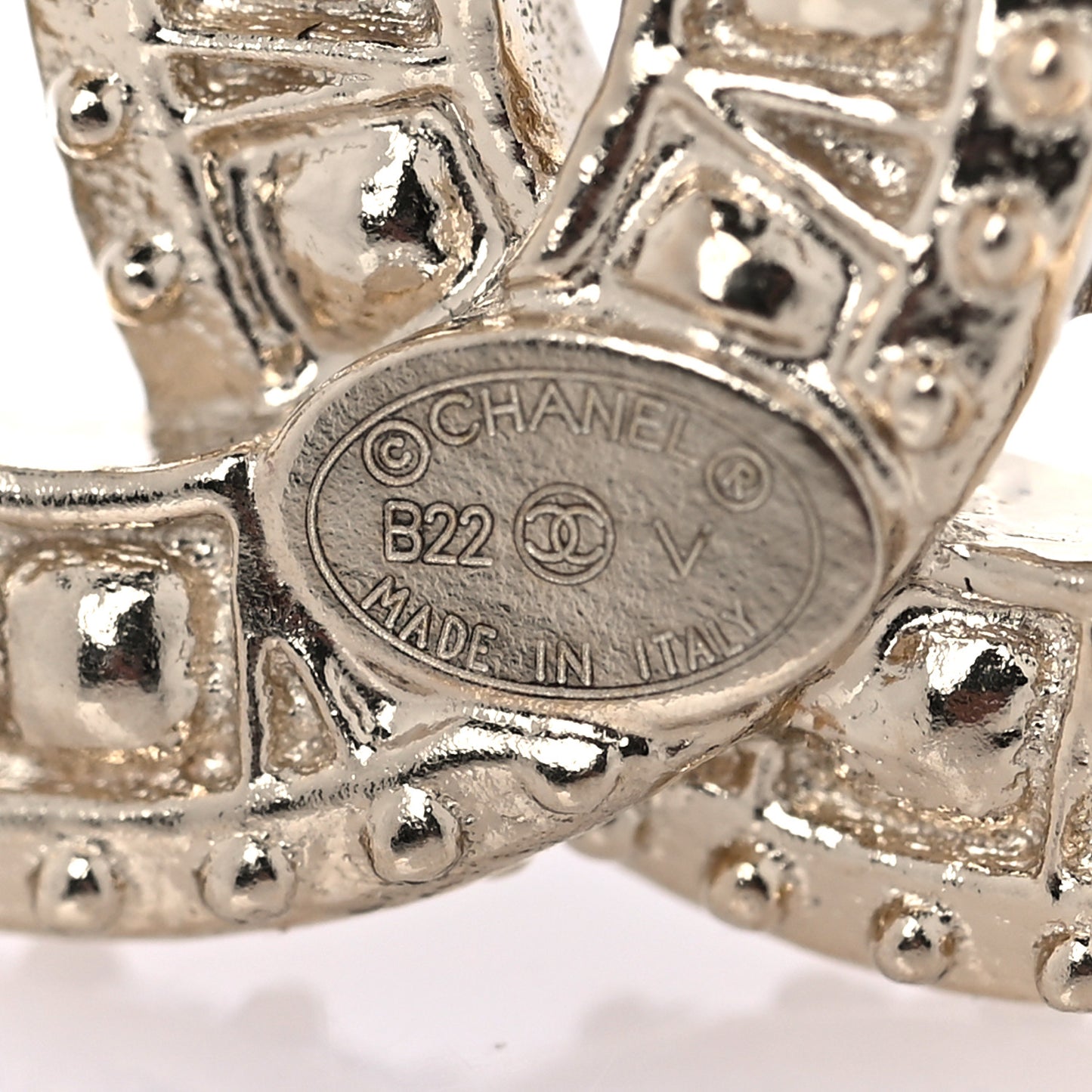 Crystal Timeless CC Earrings Light Gold