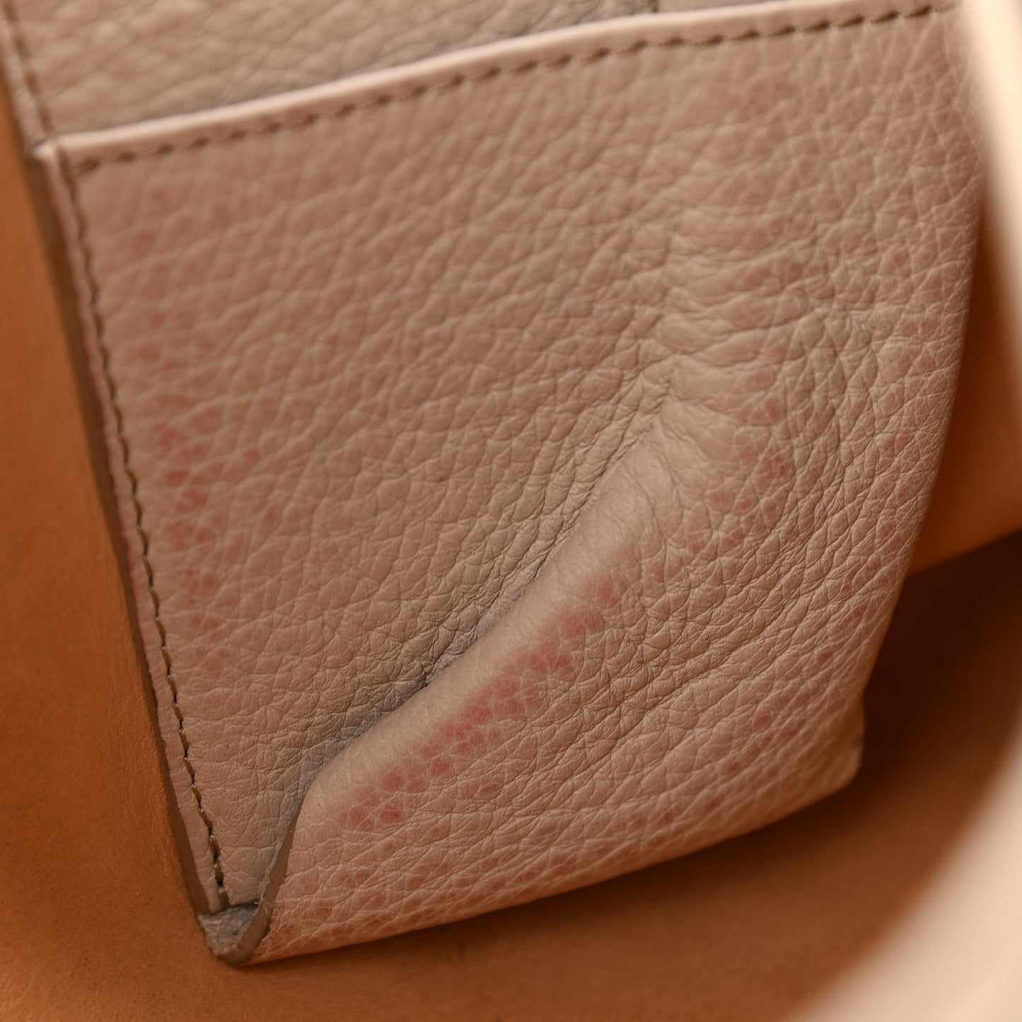 Calfskin Brillant Besace Beige