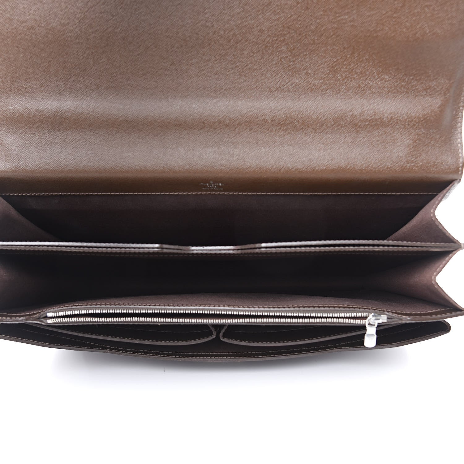 Louis Vuitton Taiga Neo Robusto 2 Compartment Briefcase Grizzli 5 of 11