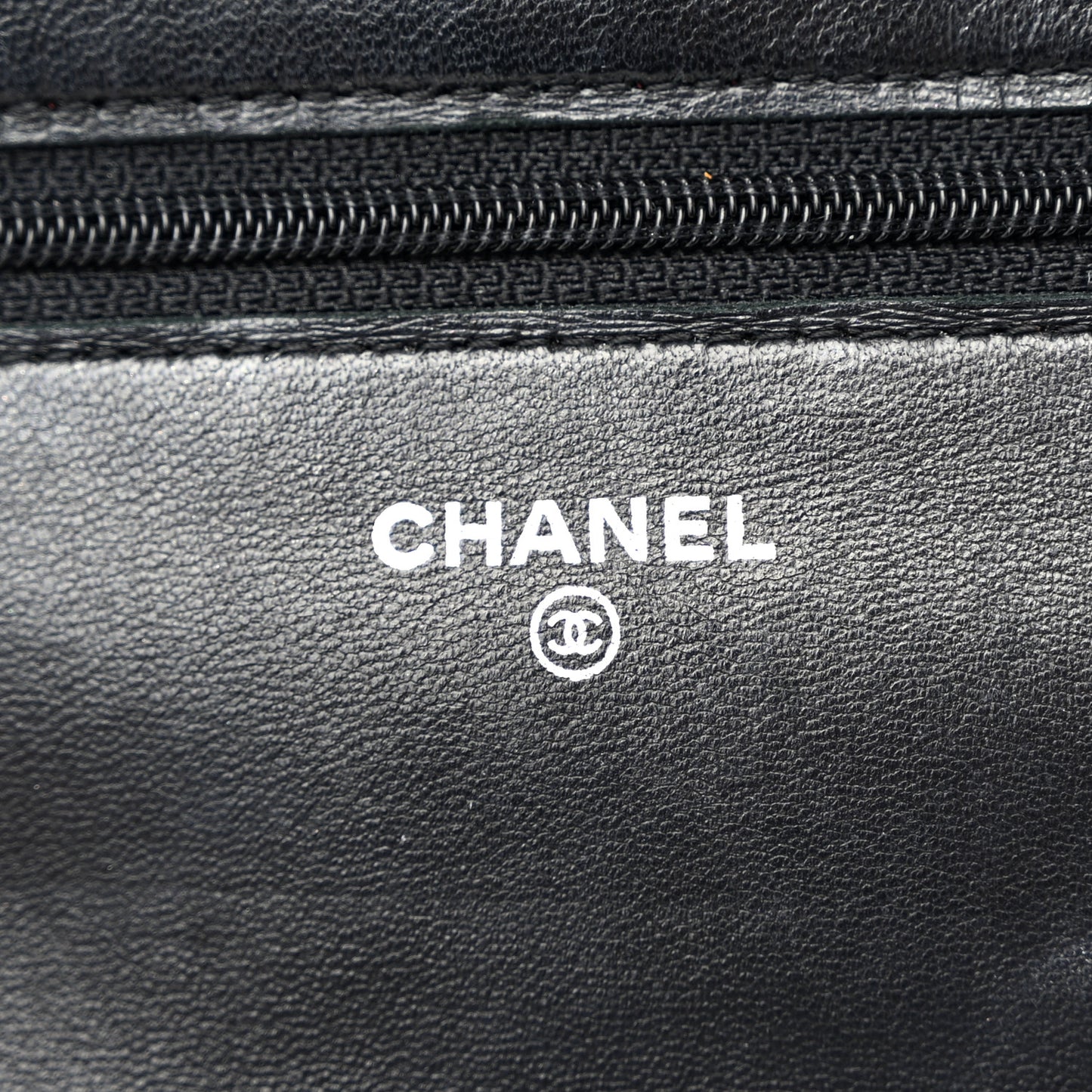 Lambskin Quilted Wallet On Chain WOC Black