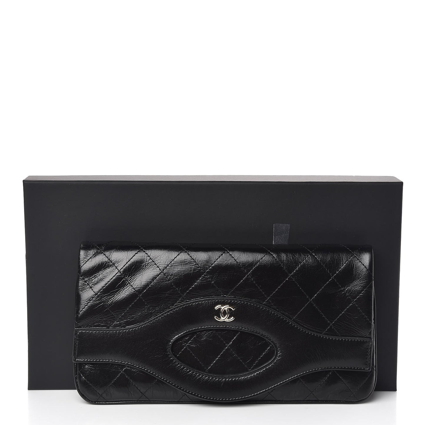 Shiny Crumpled Calfskin Small 31 Pouch Black