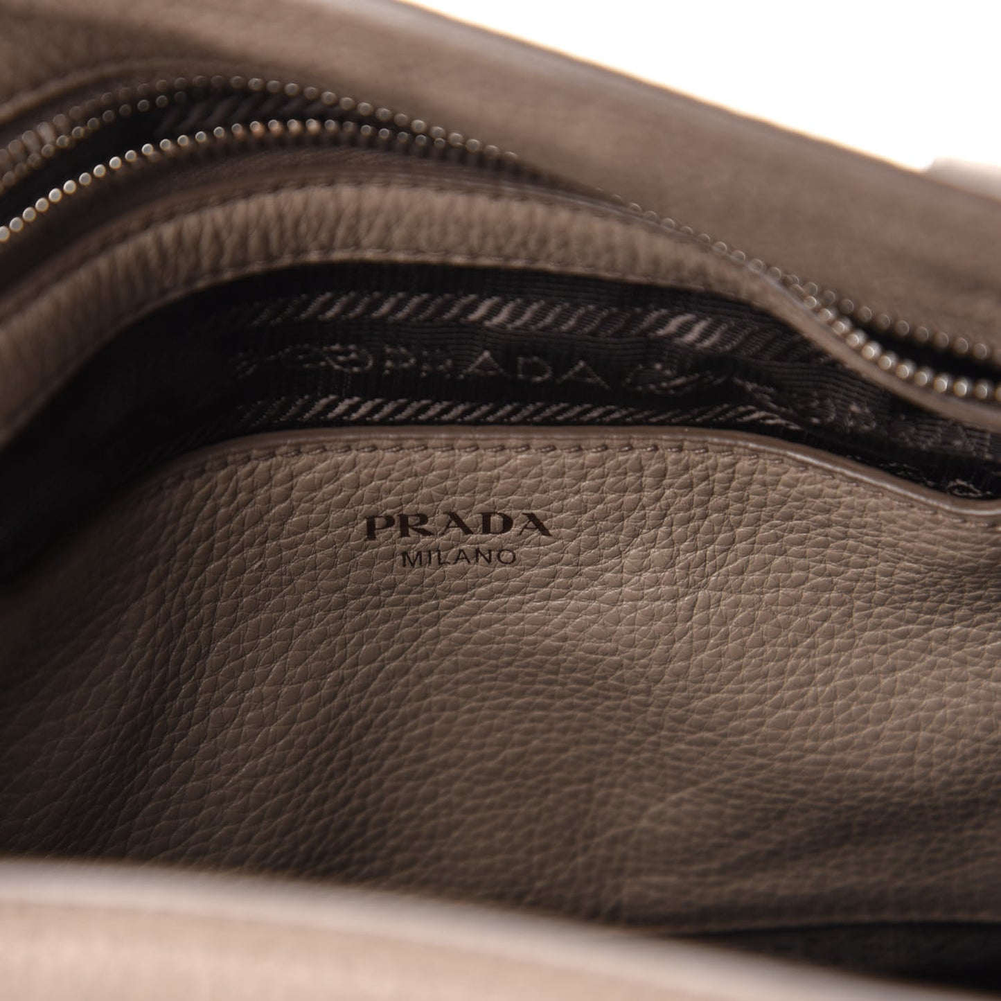 Vitello Phenix Tote Argilla
