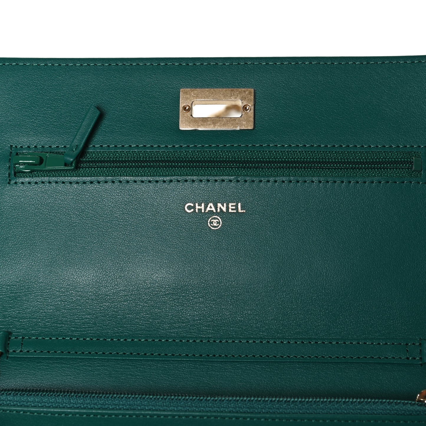 Aged Calfskin Quilted 2.55 Reissue Wallet on Chain WOC Green