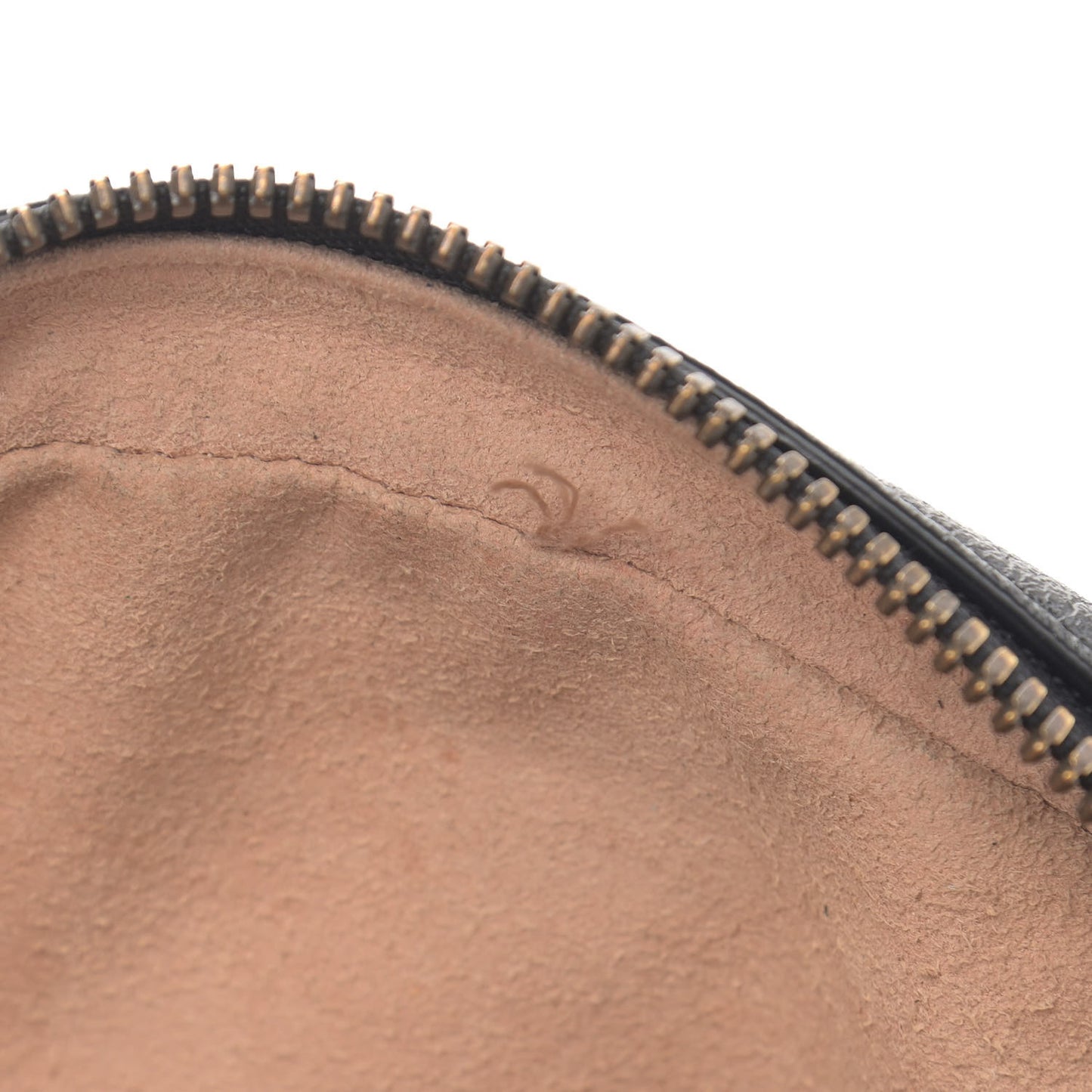 Azalea Calfskin Matelasse Diagonal Torchon GG Marmont Belt Bag 95 38 Black Romantic Cerise