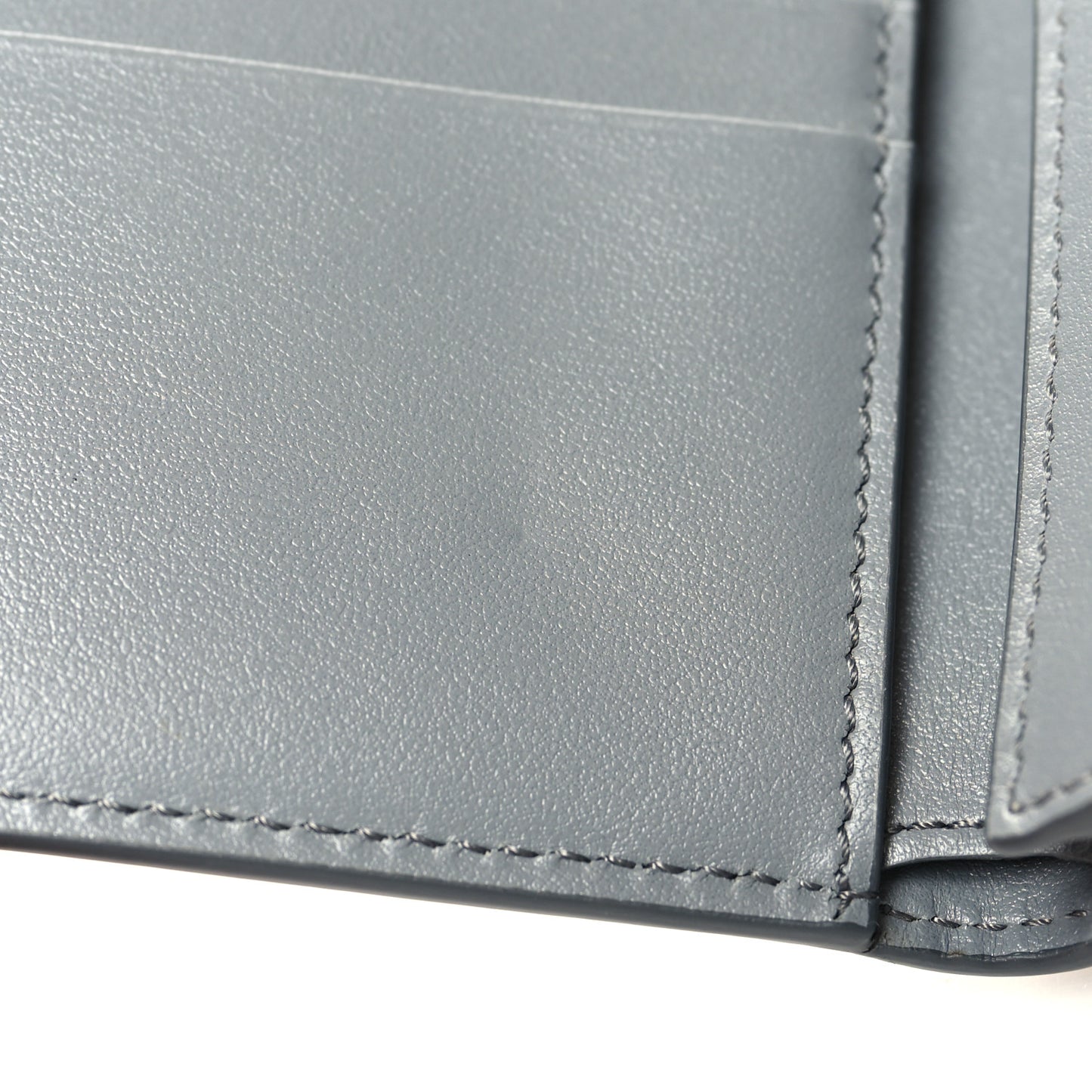 Grained Calfskin Medium Multifunction Strap Wallet Grey Chalk