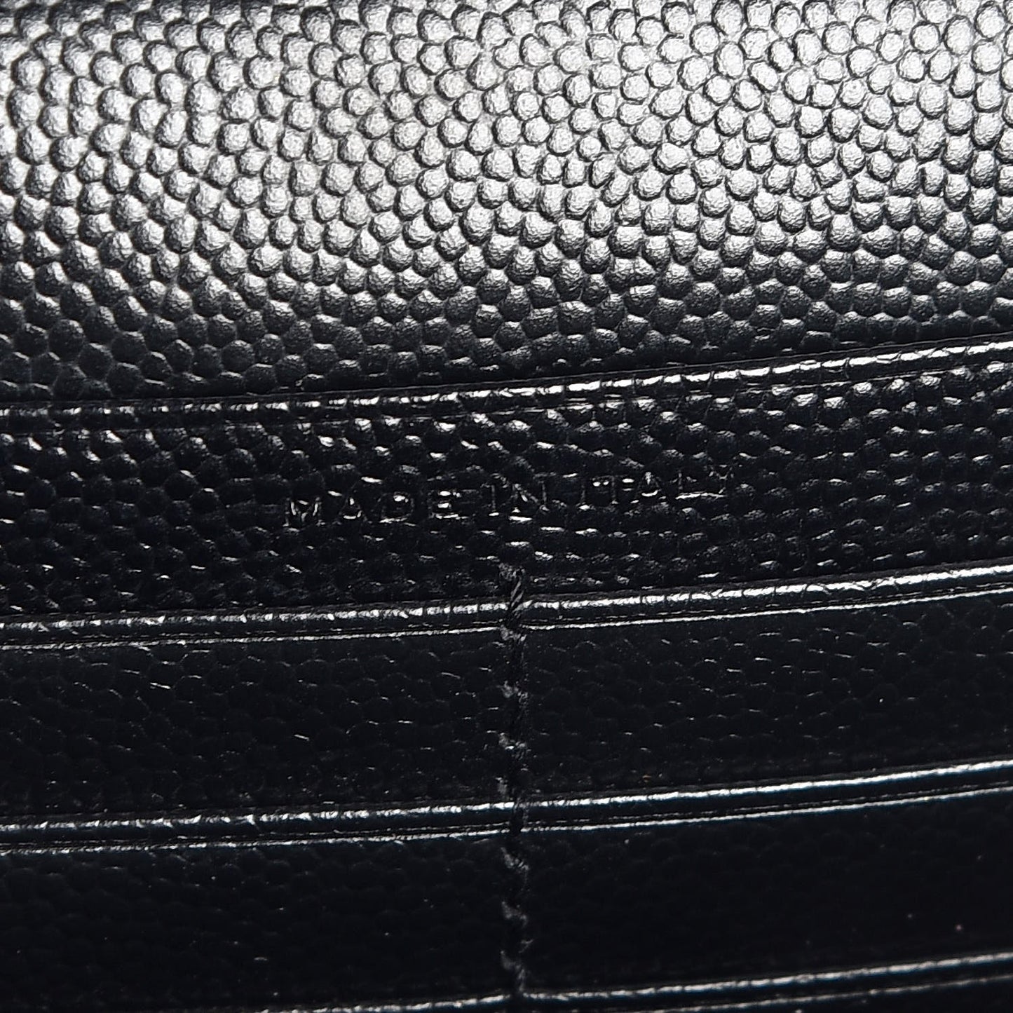 Grain De Poudre Matelasse Chevron Medium Monogram Chain Wallet Black