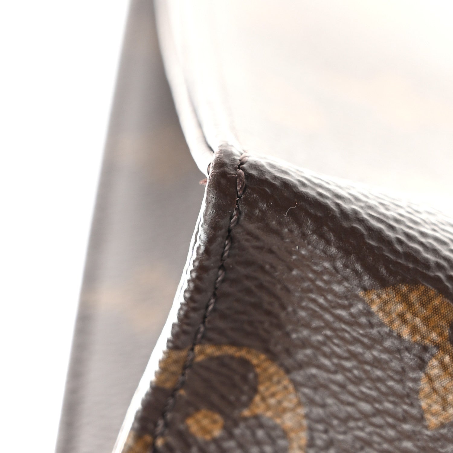 Louis Vuitton Monogram Toiletry Pouch 26 8 of 8