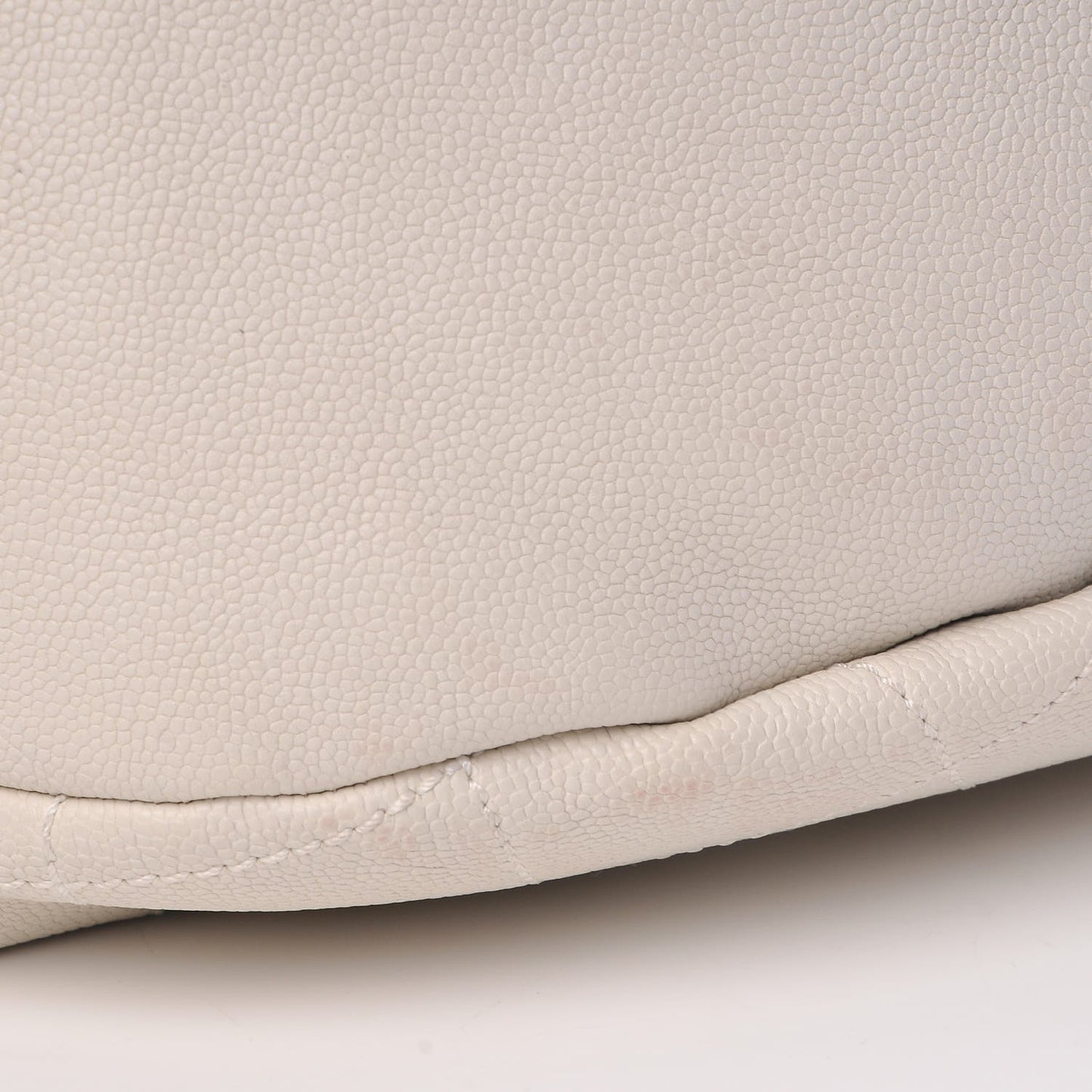 Caviar Large Outdoor Ligne Hobo White