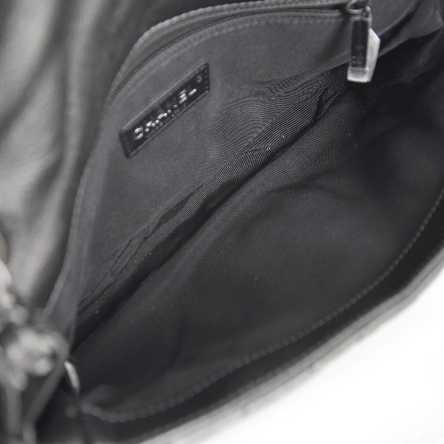 Chanel Leather Chain Me Medium Flap 6 of 9