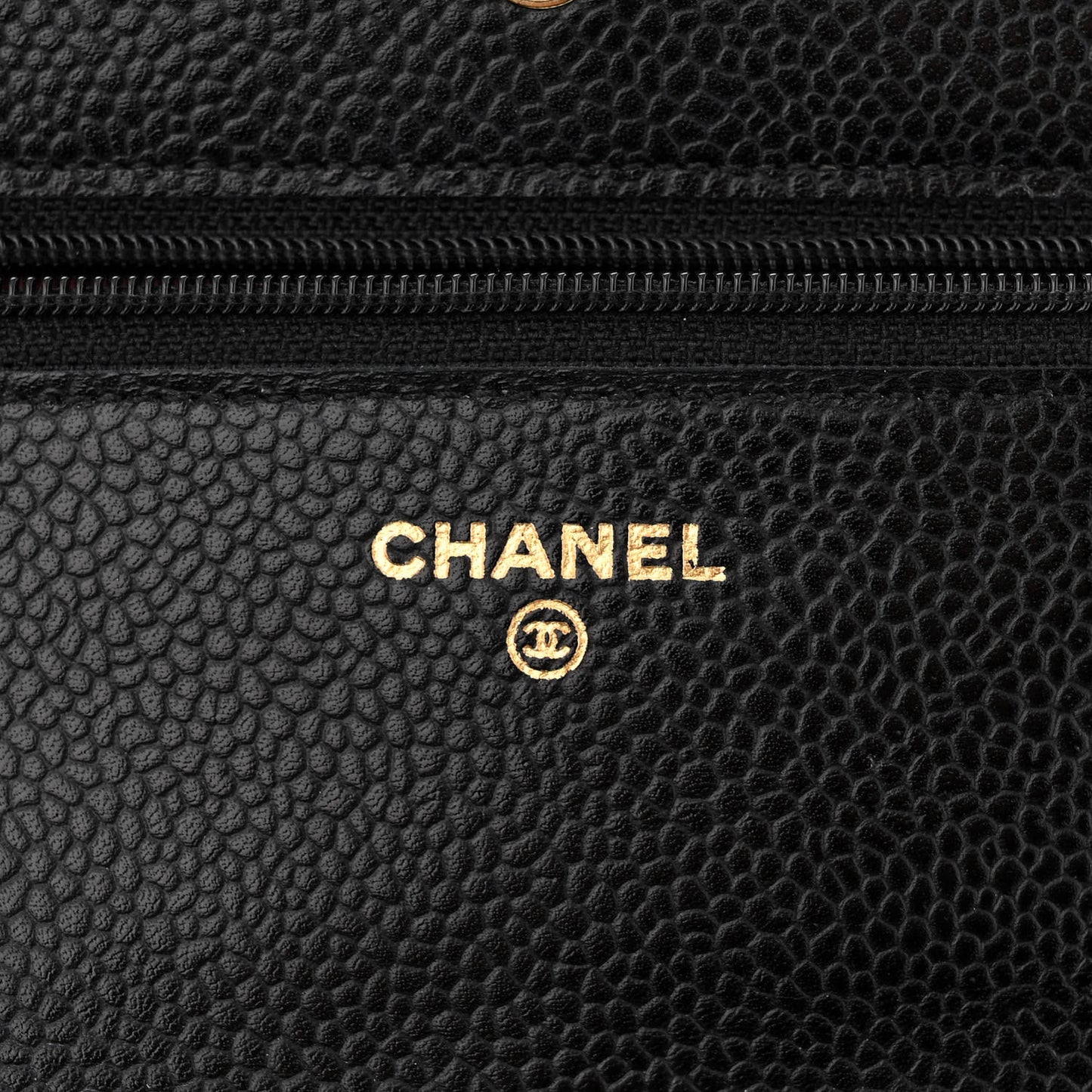 Caviar Quilted Wallet on Chain WOC Black