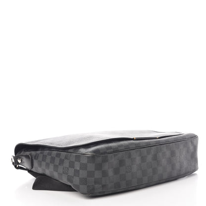 Louis Vuitton Damier Graphite Daniel GM 4 of 12