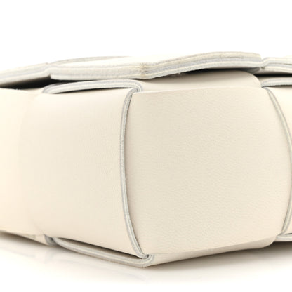 Bottega Veneta Nappa Maxi Intreccio The Belt Cassette Bag White 10 of 11