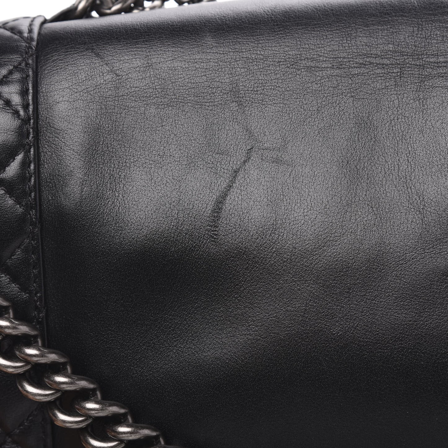 Calfskin Enchained Medium Boy Flap Black