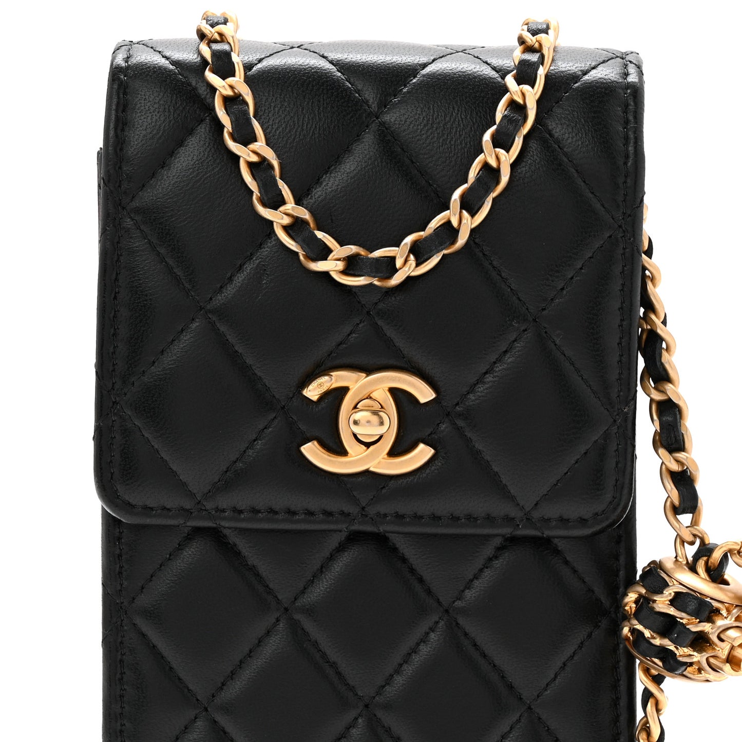 Lambskin Quilted Pearl Crush Phone Holder With Chain Black
