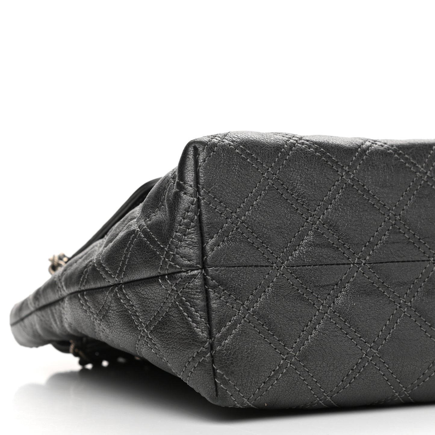 Lacquered Lambskin Baroque The XL Single Flap Pearl Anthracite