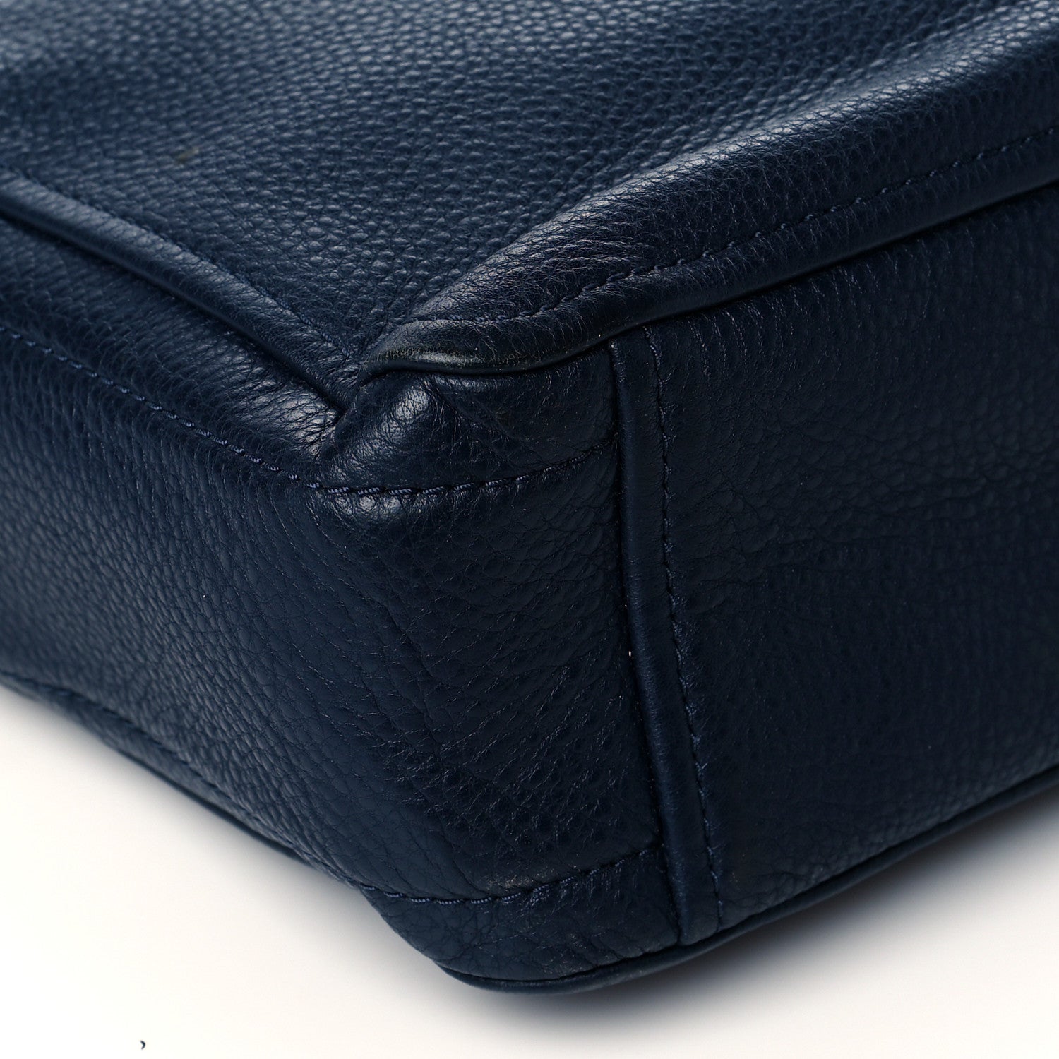 Marc Jacobs Supple Natural Grain Calfskin The Softshot 27 Bag Navy 10 of 11