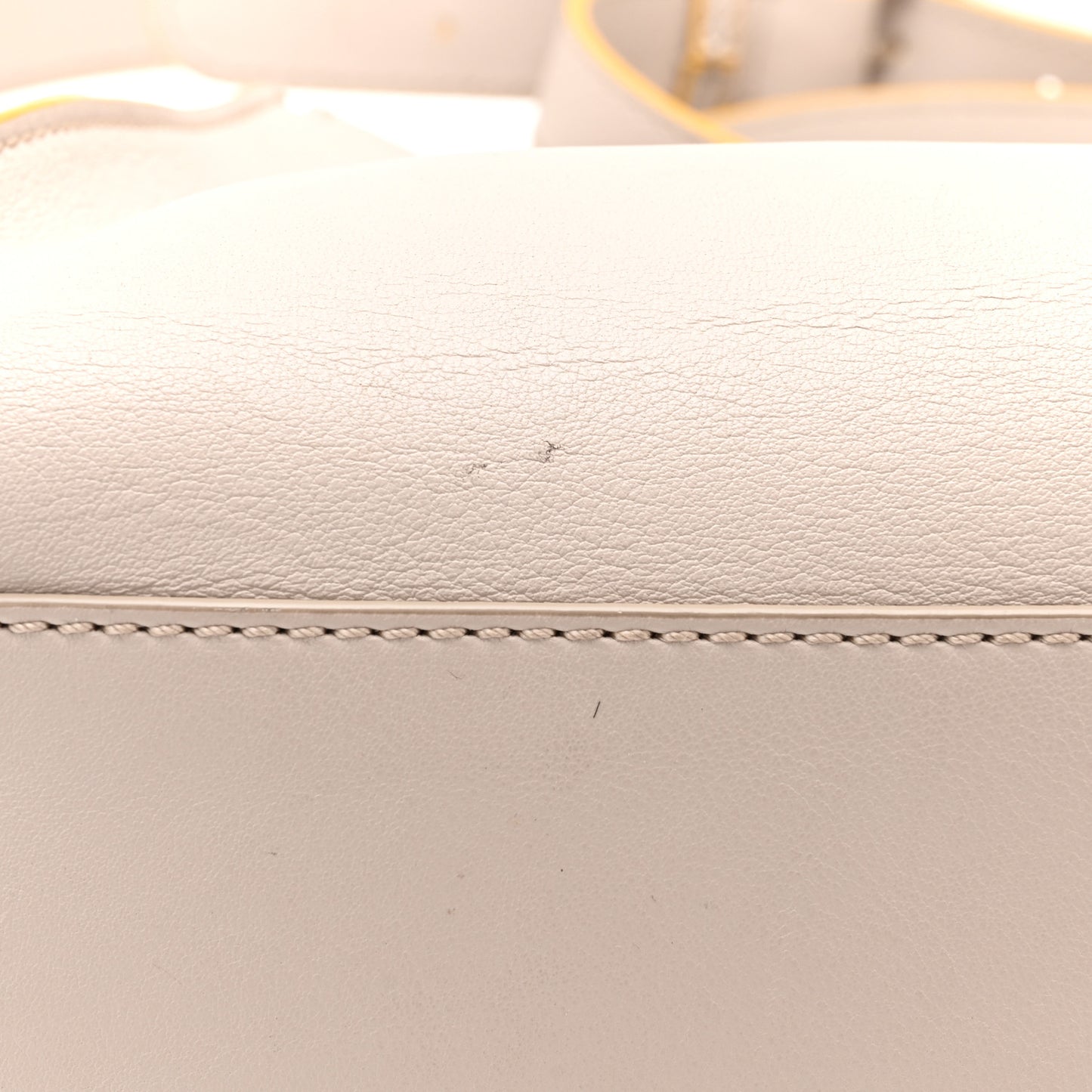 Vitello Seta Burro Medium Peekaboo Iconic Satchel Grigio Polvere Mattone
