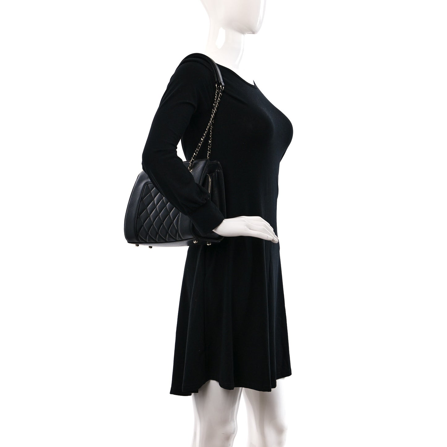 Sheepskin Quilted Mademoiselle Vintage Shopping Tote Black